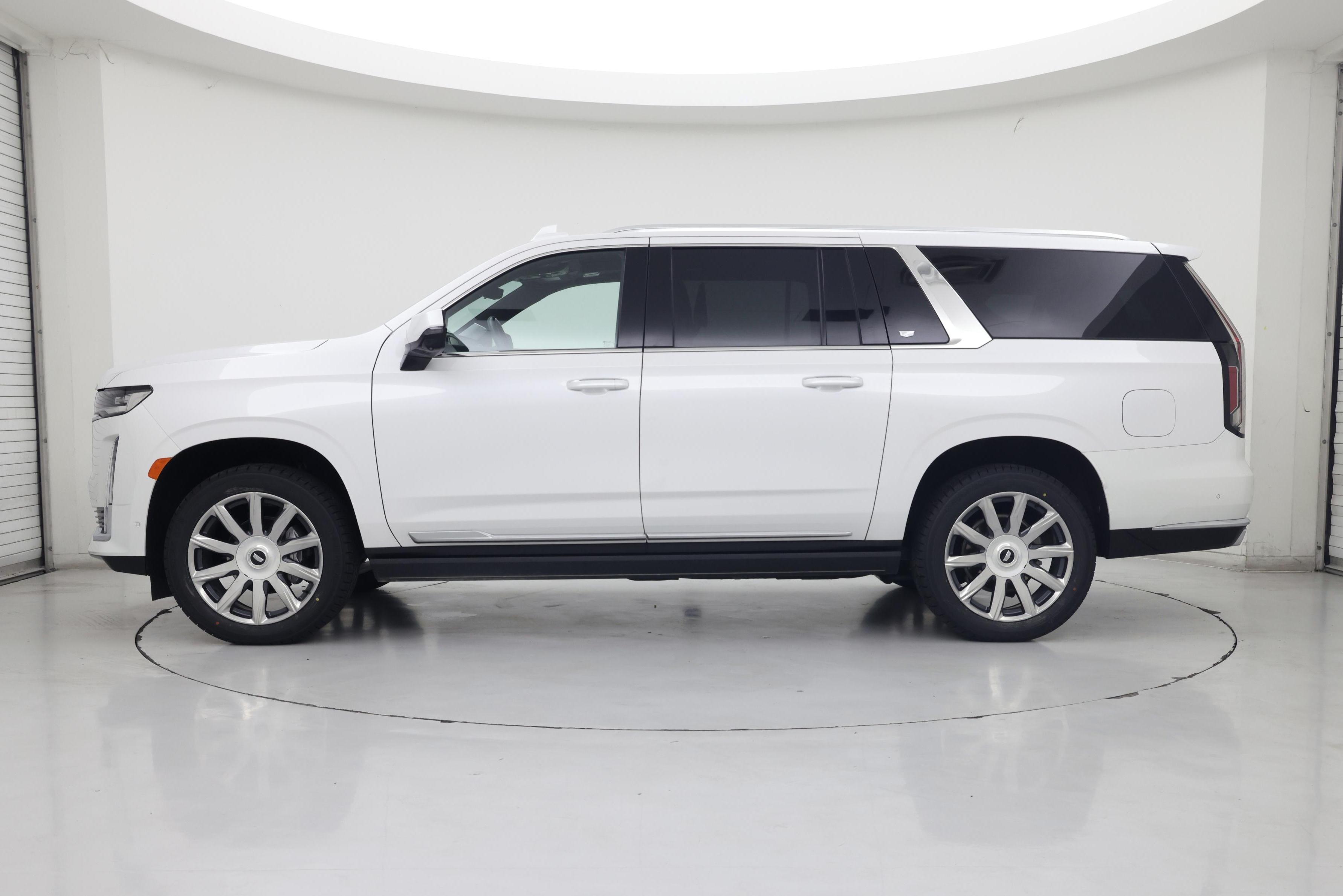 Thumbnail: 2023 Cadillac Escalade - 3