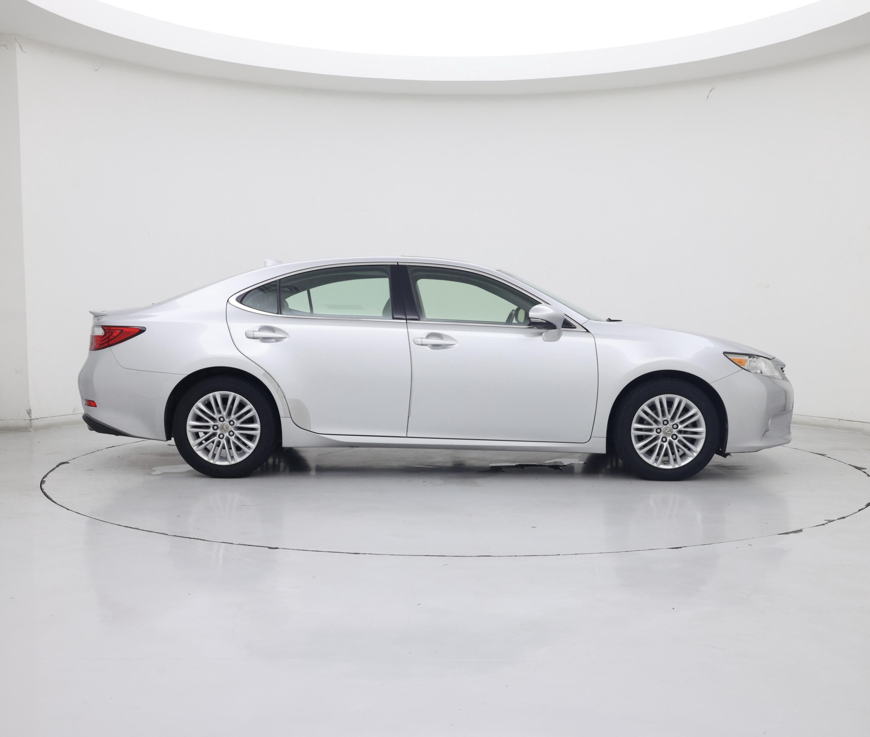 Thumbnail: 2015 Lexus ES - 7