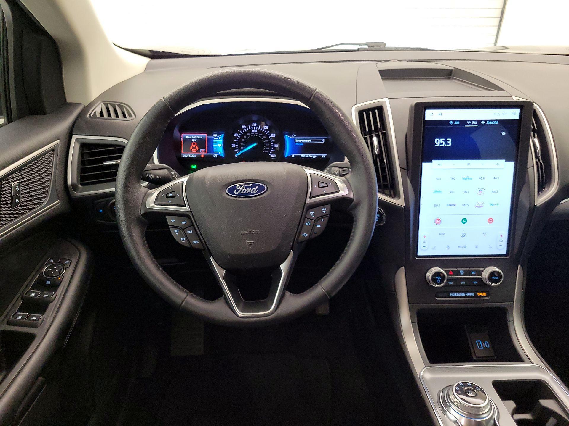 Thumbnail: 2021 Ford Edge - 10
