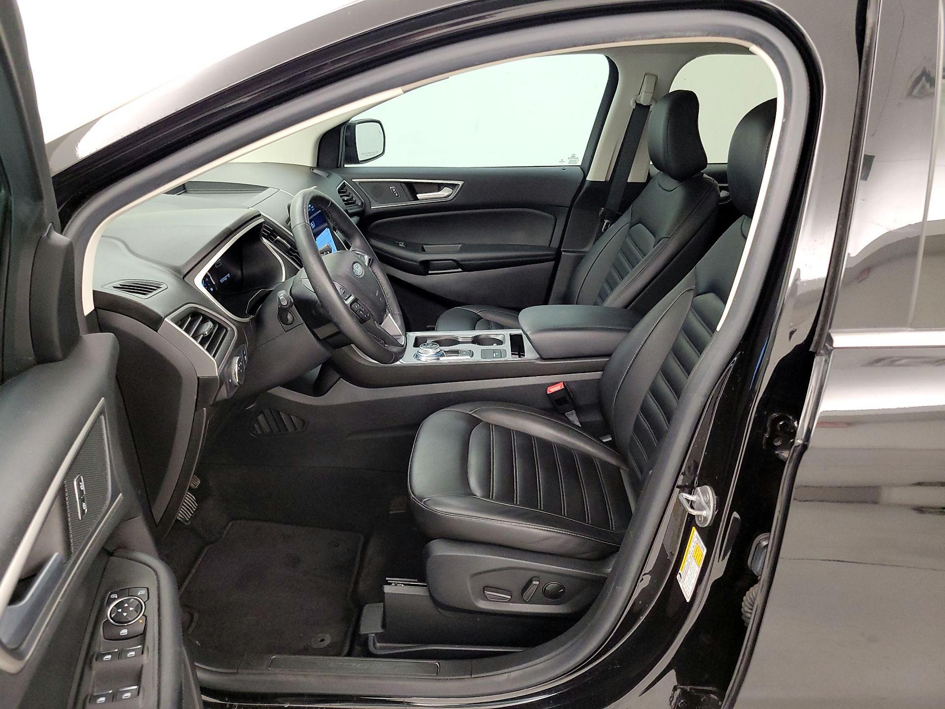 Thumbnail: 2021 Ford Edge - 11