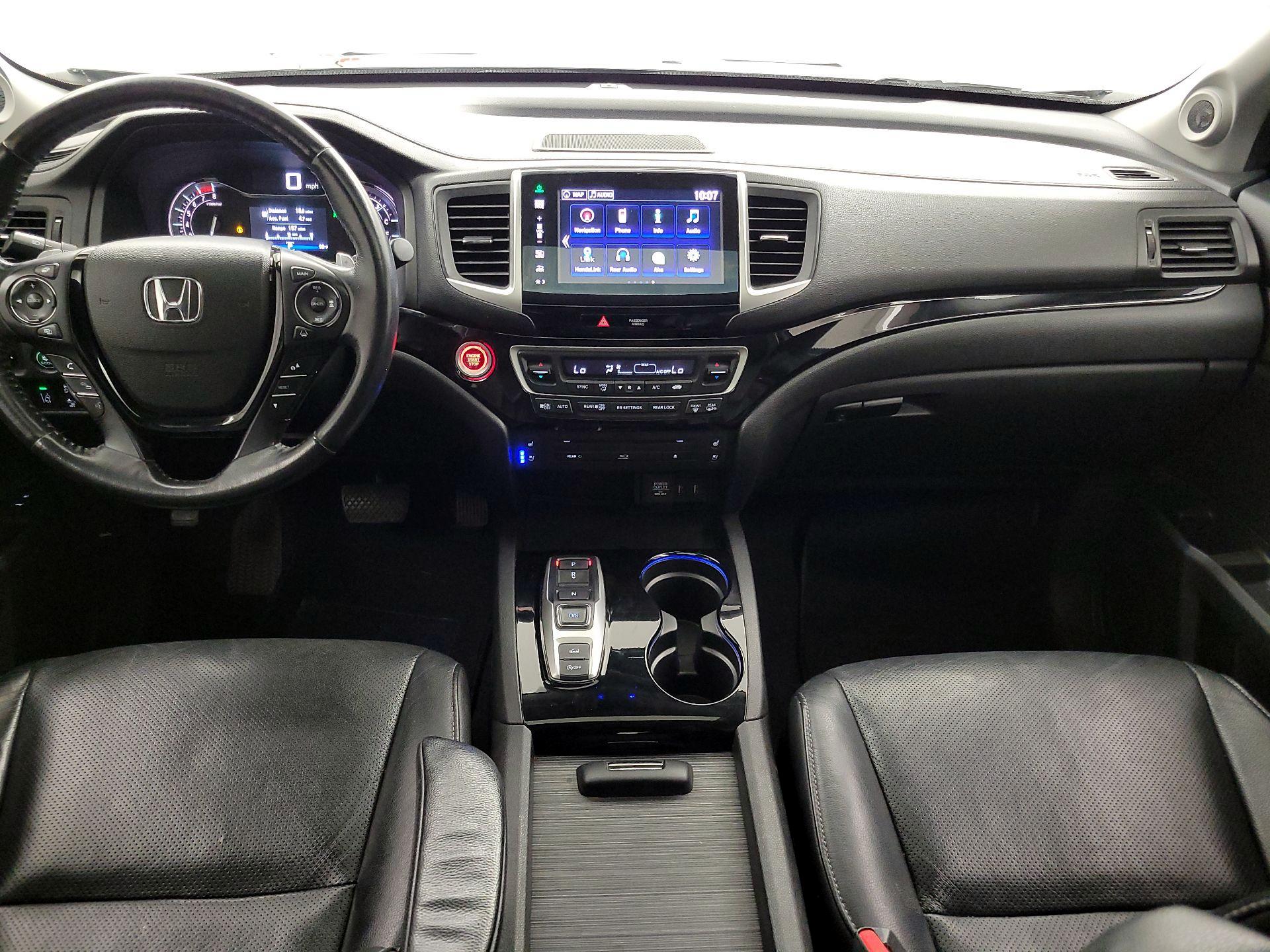 Thumbnail: 2016 Honda Pilot - 9