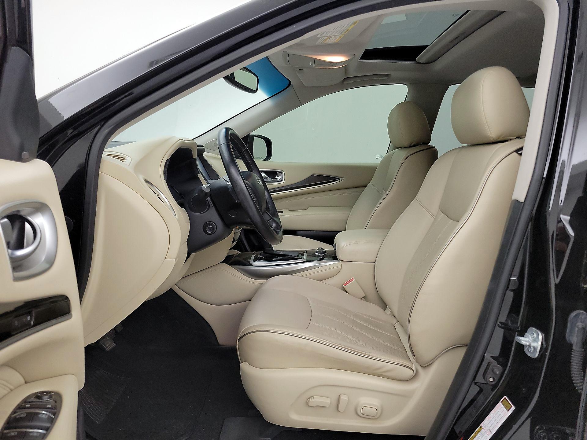 Thumbnail: 2016 INFINITI QX60 - 11