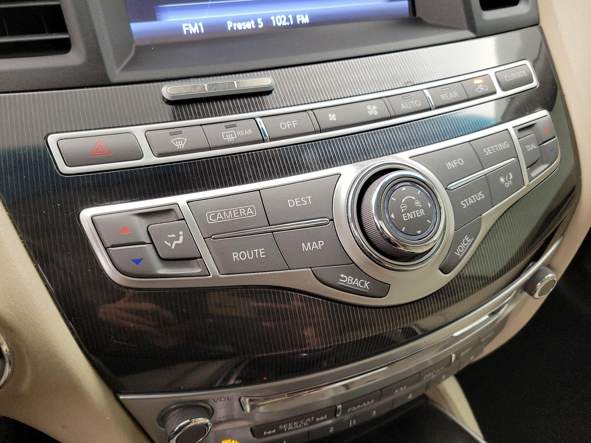 Thumbnail: 2016 INFINITI QX60 - 16