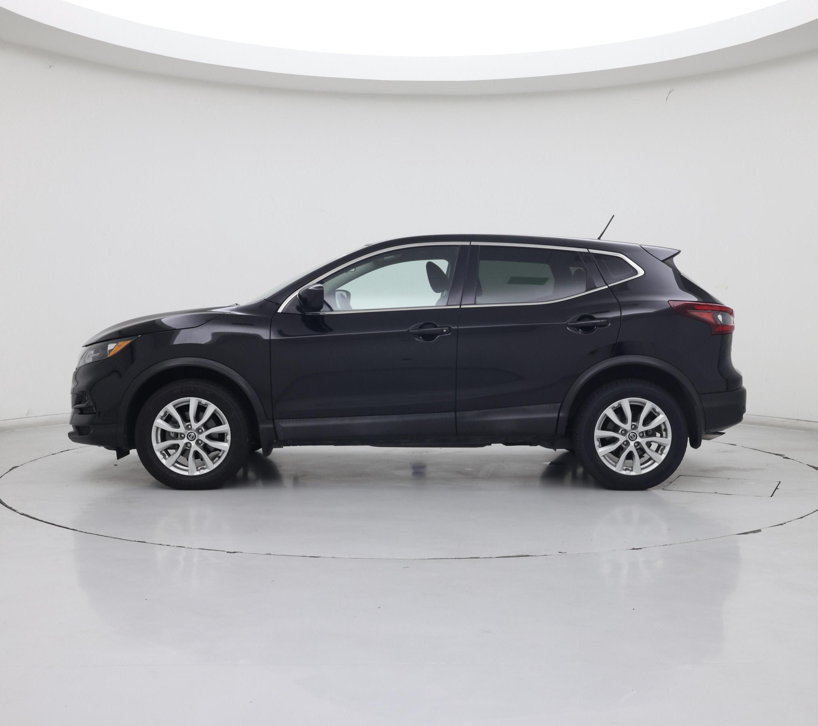 Thumbnail: 2020 Nissan Rogue Sport - 3