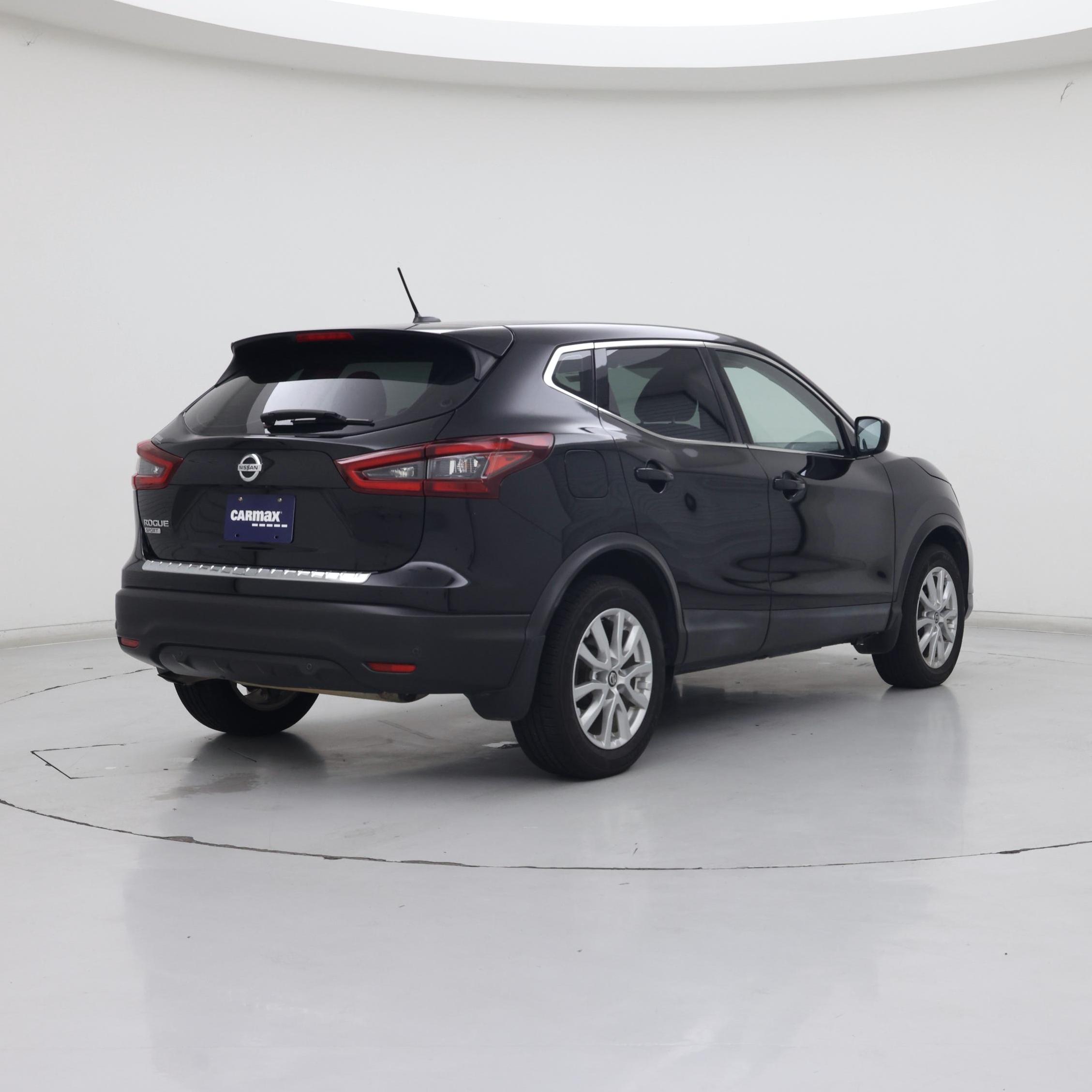 Thumbnail: 2020 Nissan Rogue Sport - 8