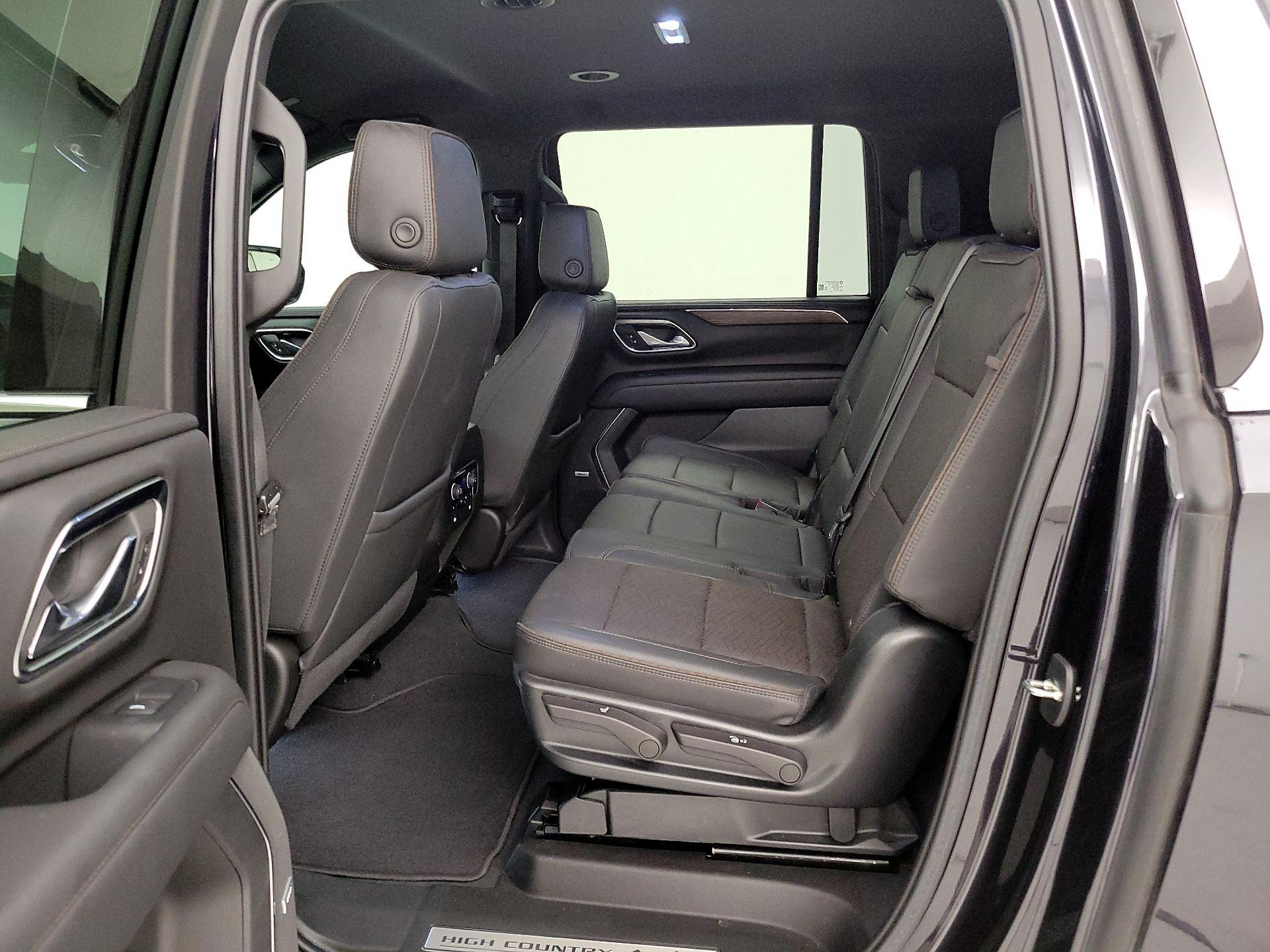 Thumbnail: 2023 Chevrolet Suburban - 20