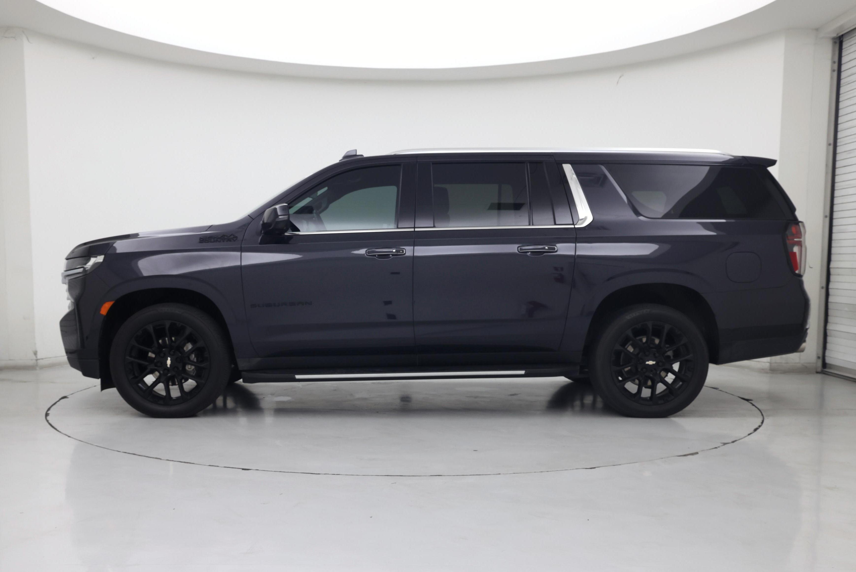 Thumbnail: 2023 Chevrolet Suburban - 3