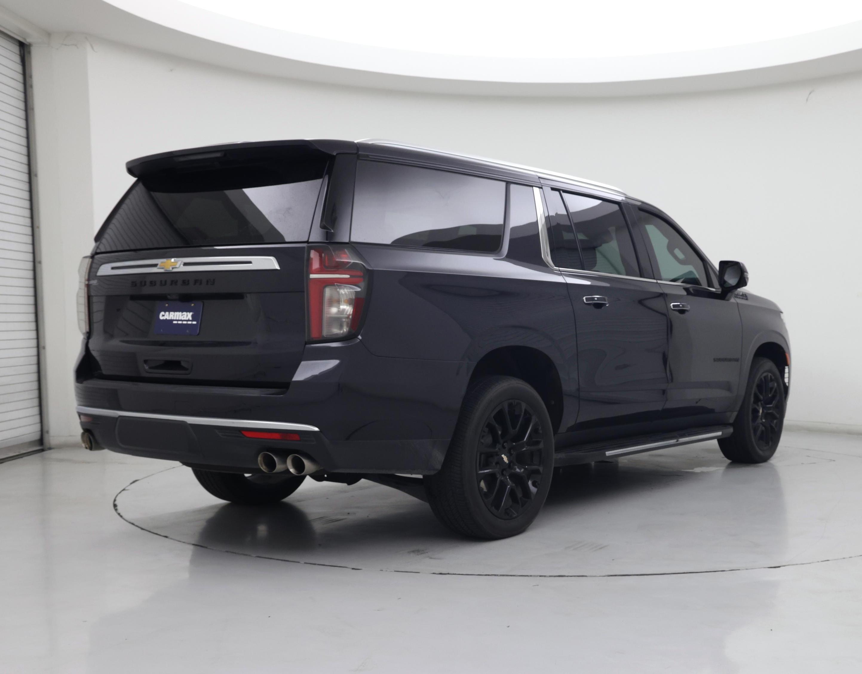 Thumbnail: 2023 Chevrolet Suburban - 8