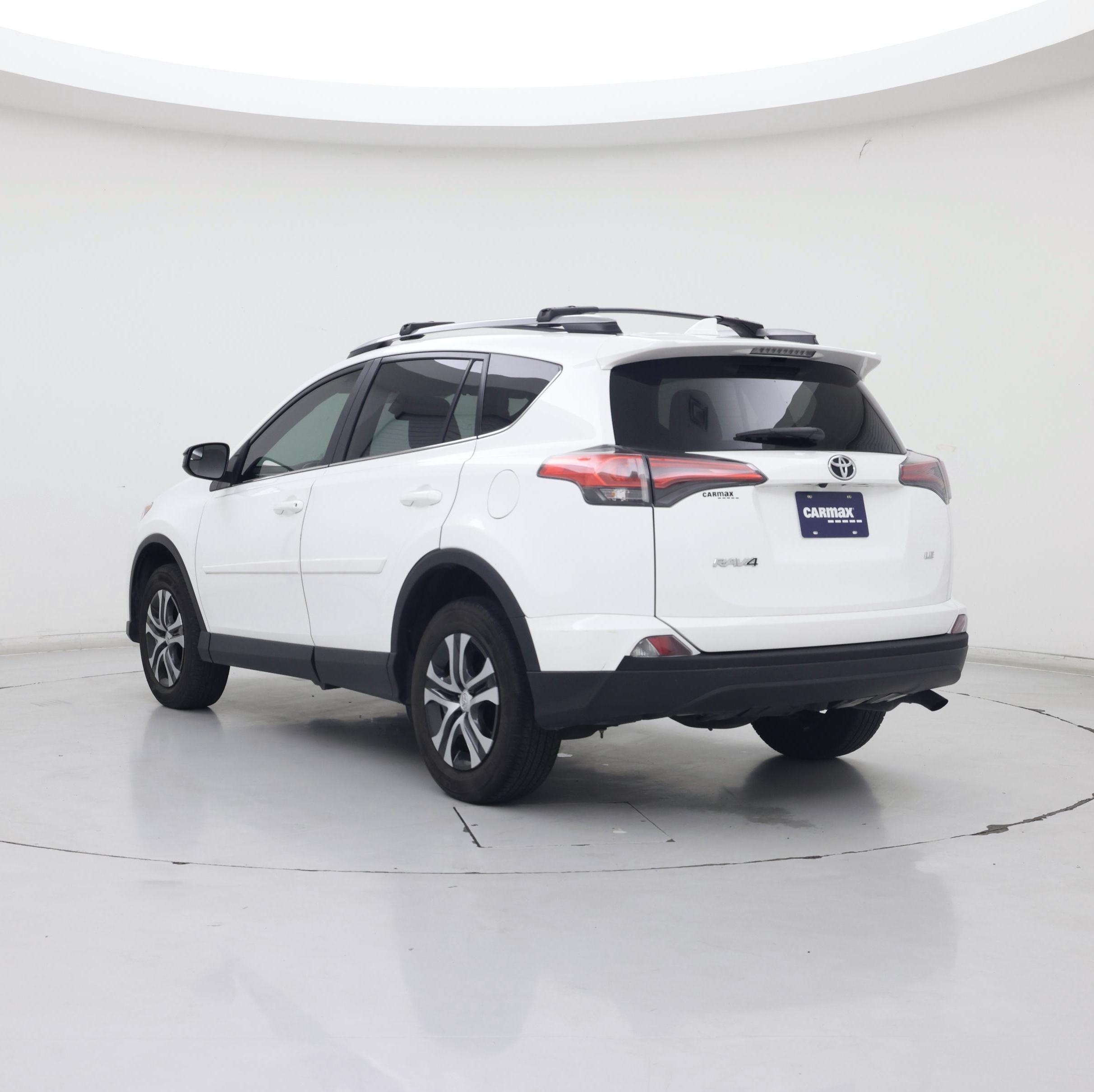Thumbnail: 2018 Toyota RAV4 - 2