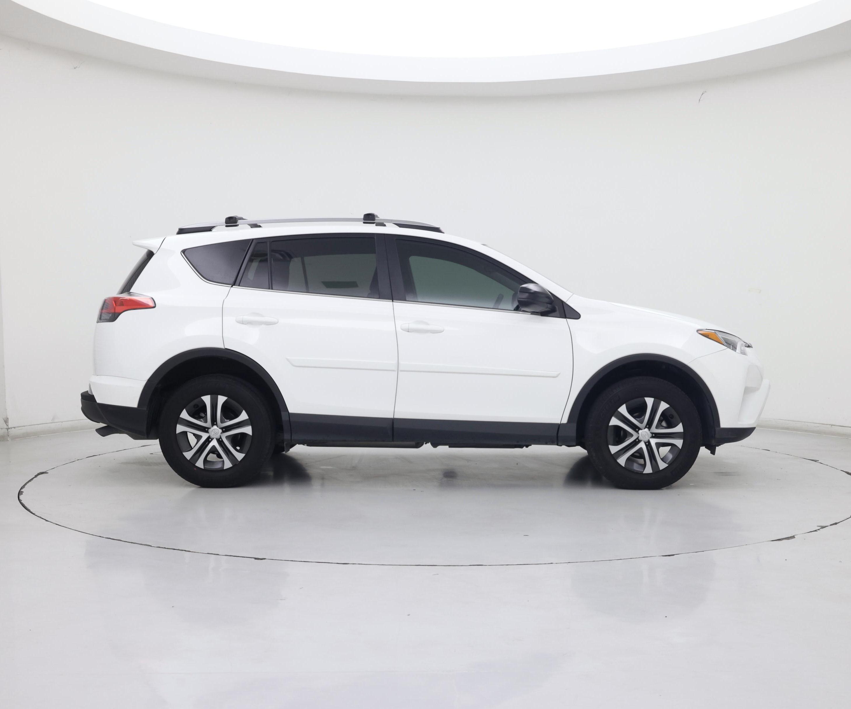Thumbnail: 2018 Toyota RAV4 - 7