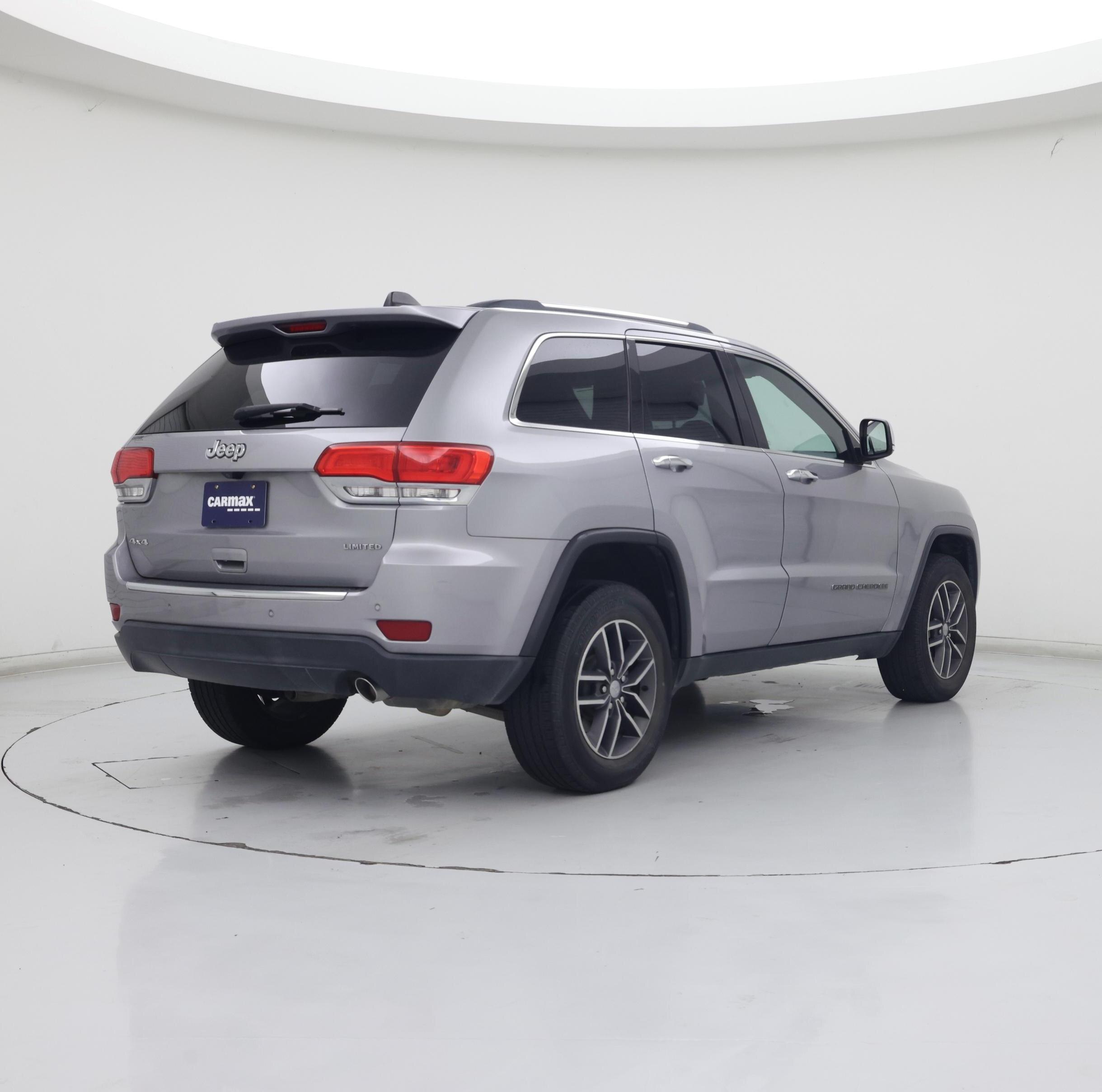 Thumbnail: 2017 Jeep Grand Cherokee - 8