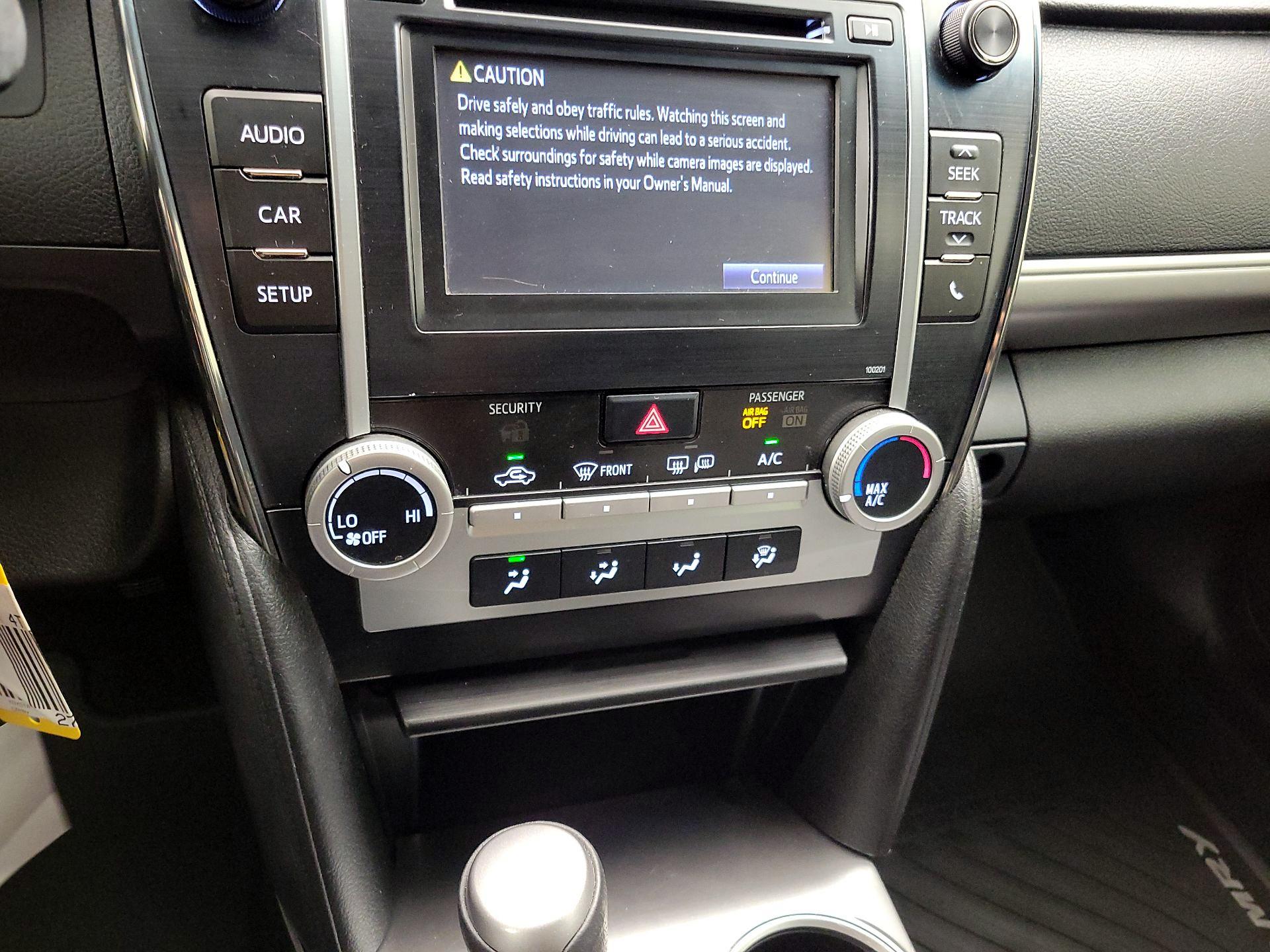 Thumbnail: 2014 Toyota Camry - 16