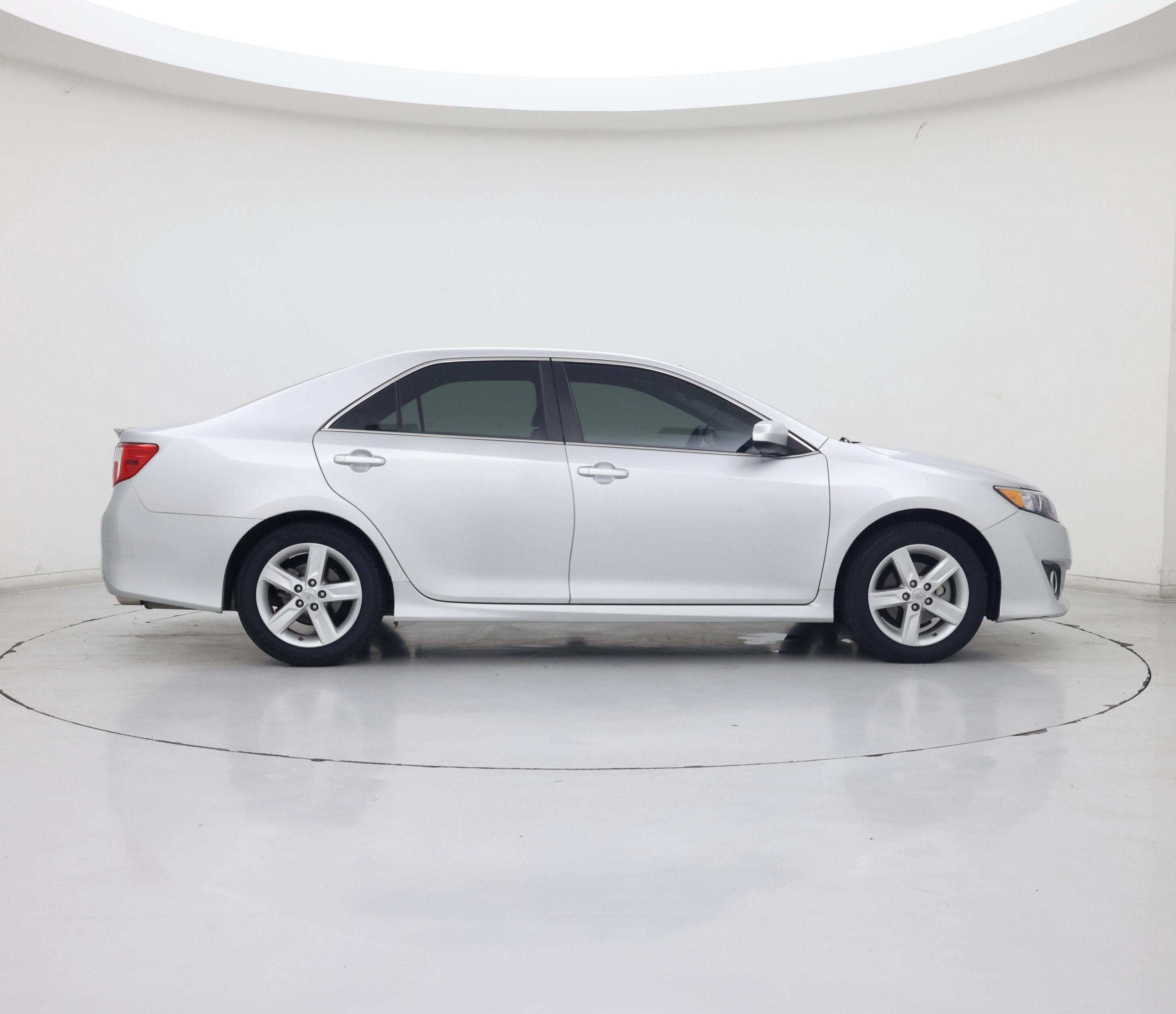 Thumbnail: 2014 Toyota Camry - 7