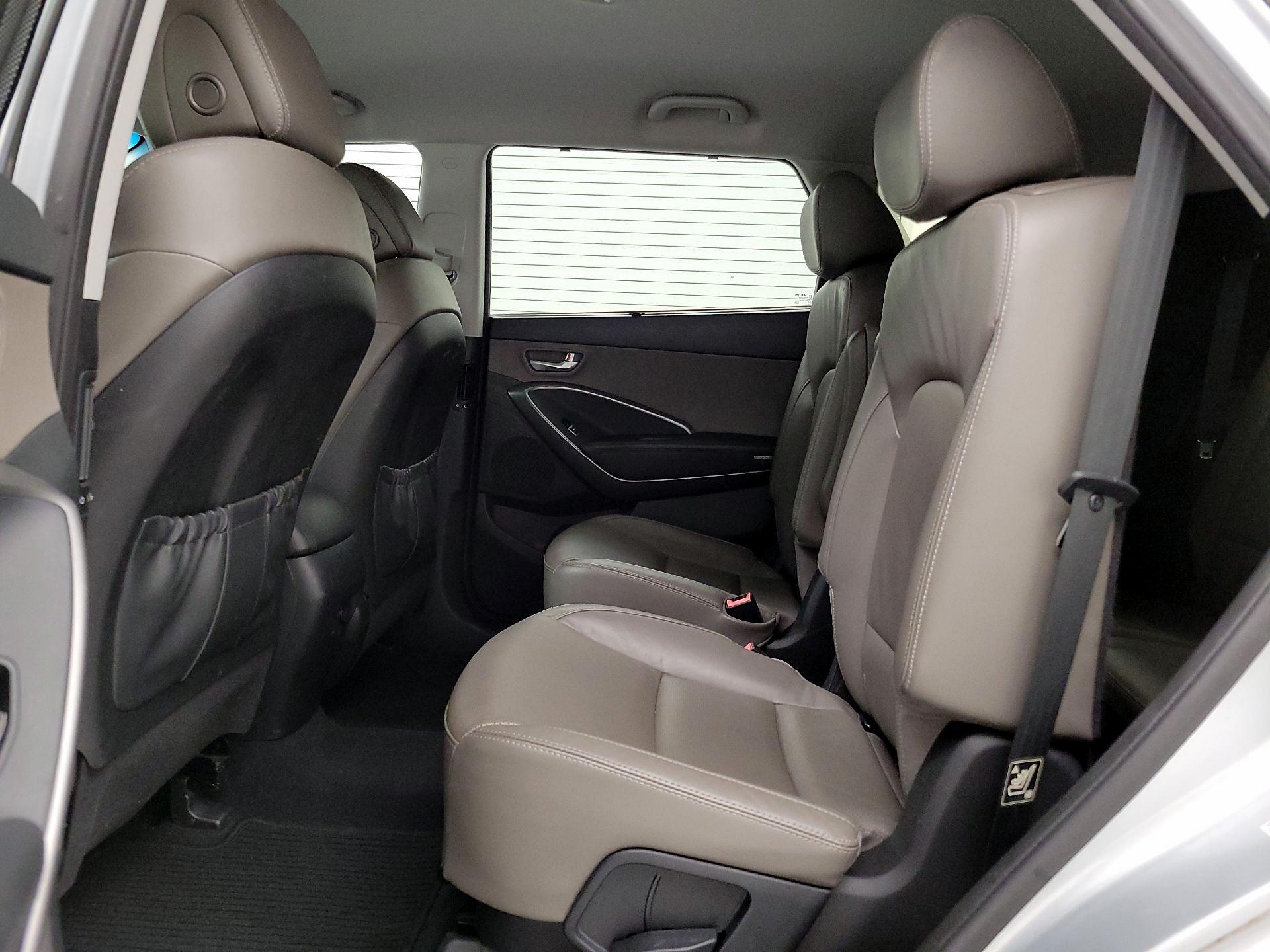Thumbnail: 2015 Hyundai Santa Fe - 19