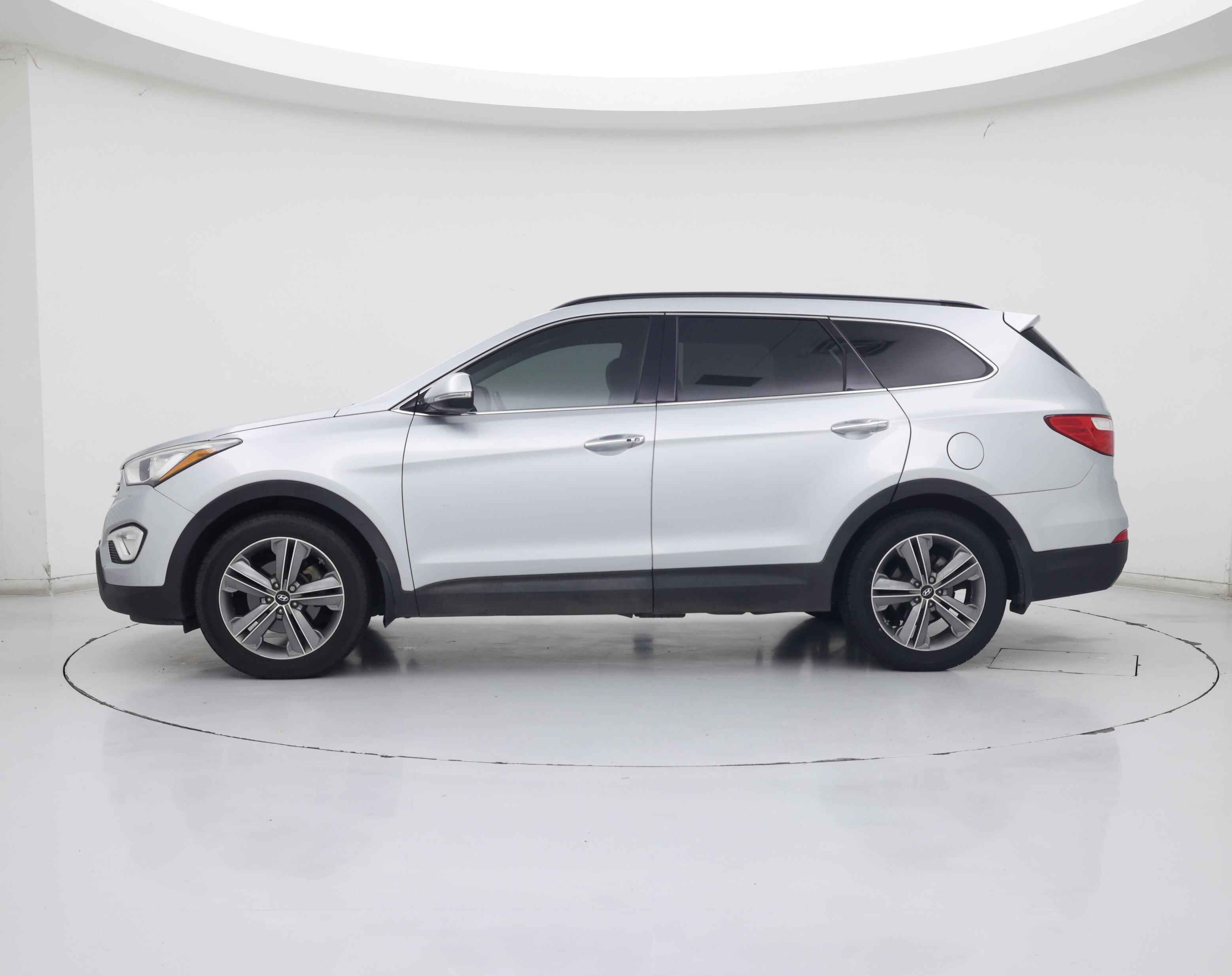 Thumbnail: 2015 Hyundai Santa Fe - 3