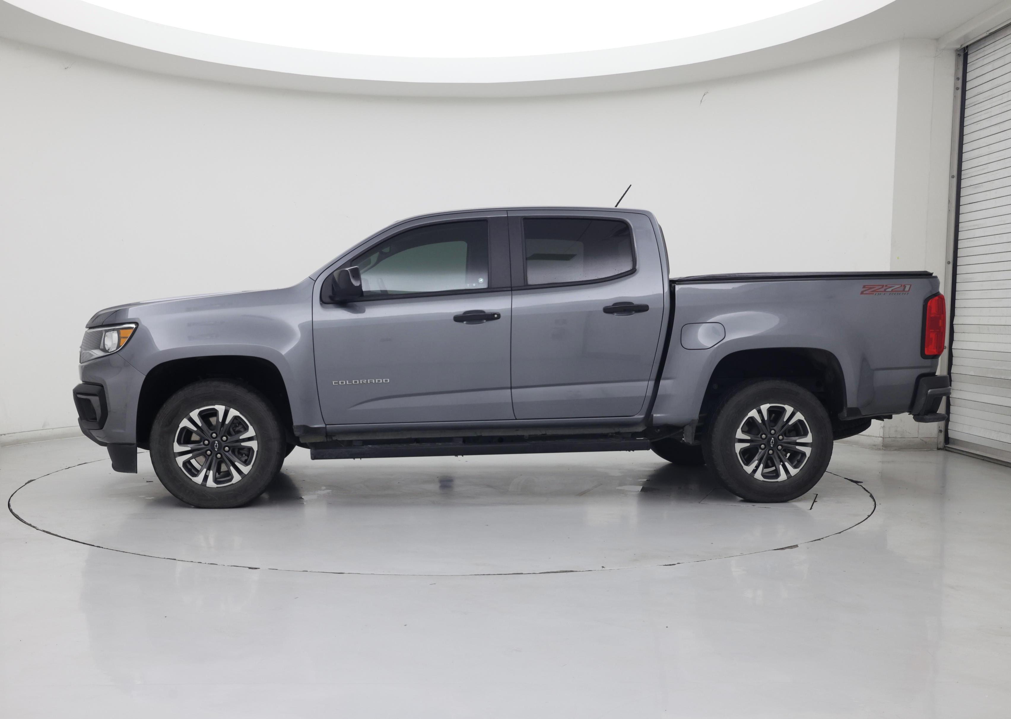 Thumbnail: 2022 Chevrolet Colorado - 3