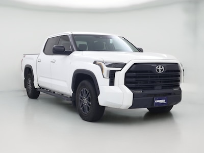 White 2024 Toyota Tundra SR5