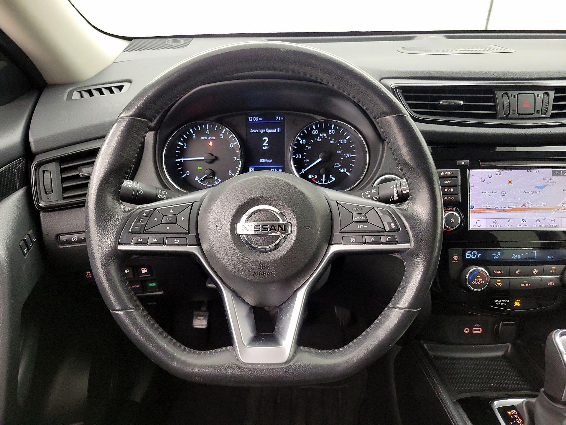 Thumbnail: 2018 Nissan Rogue - 10