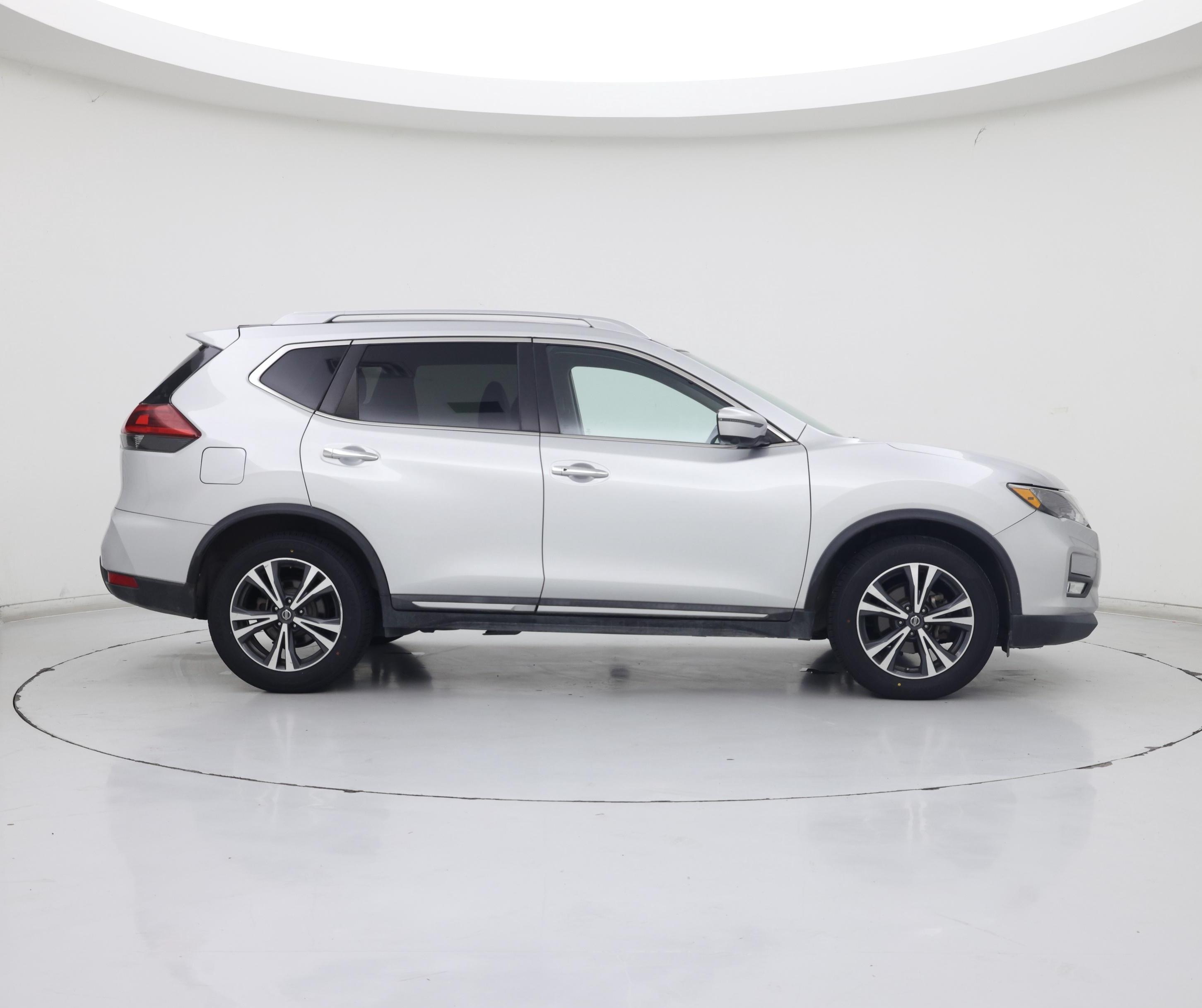 Thumbnail: 2018 Nissan Rogue - 7