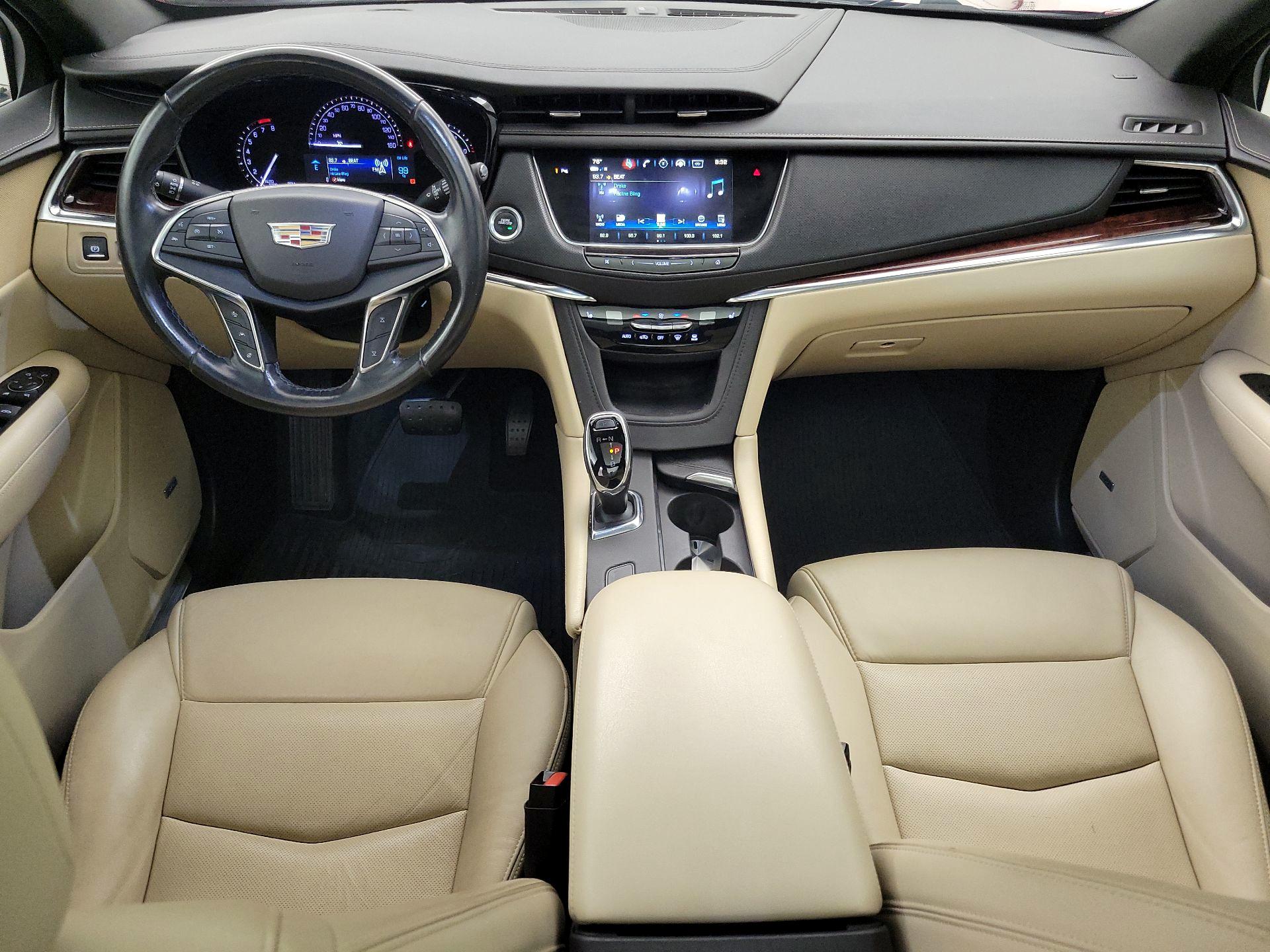 Thumbnail: 2019 Cadillac XT5 - 9
