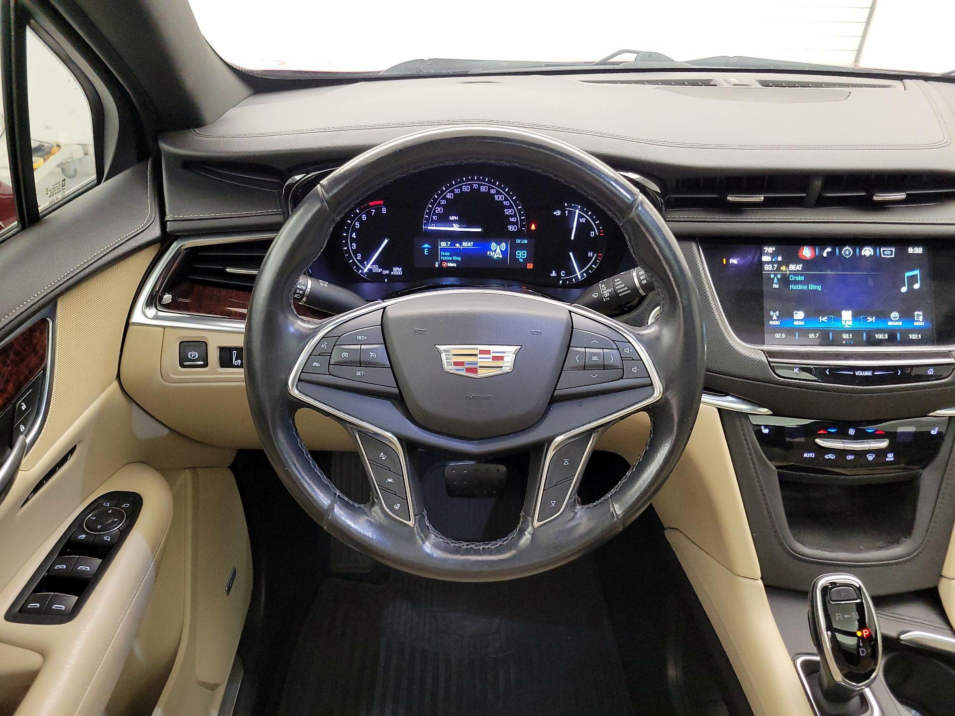Thumbnail: 2019 Cadillac XT5 - 10