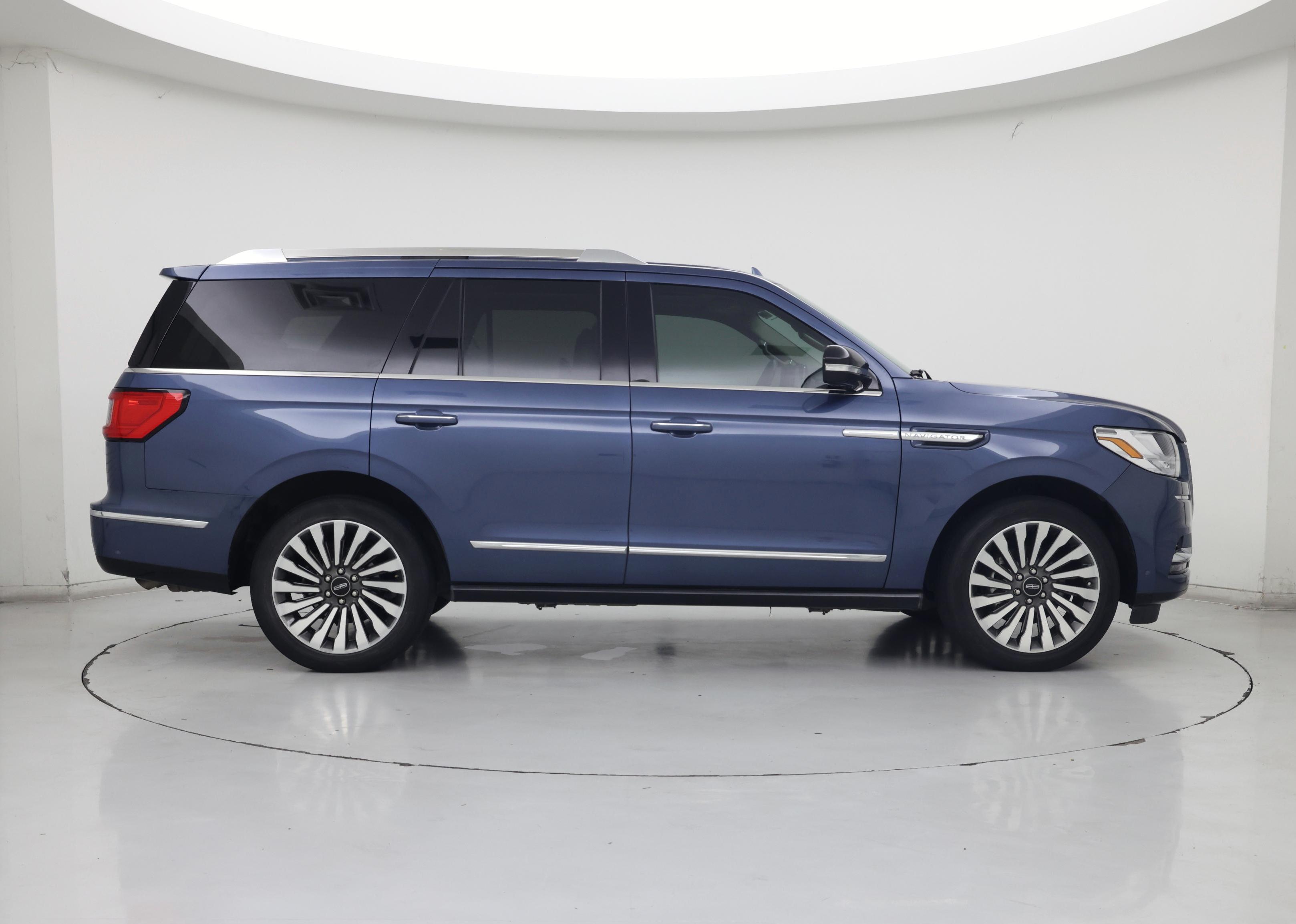 Thumbnail: 2020 Lincoln Navigator - 7