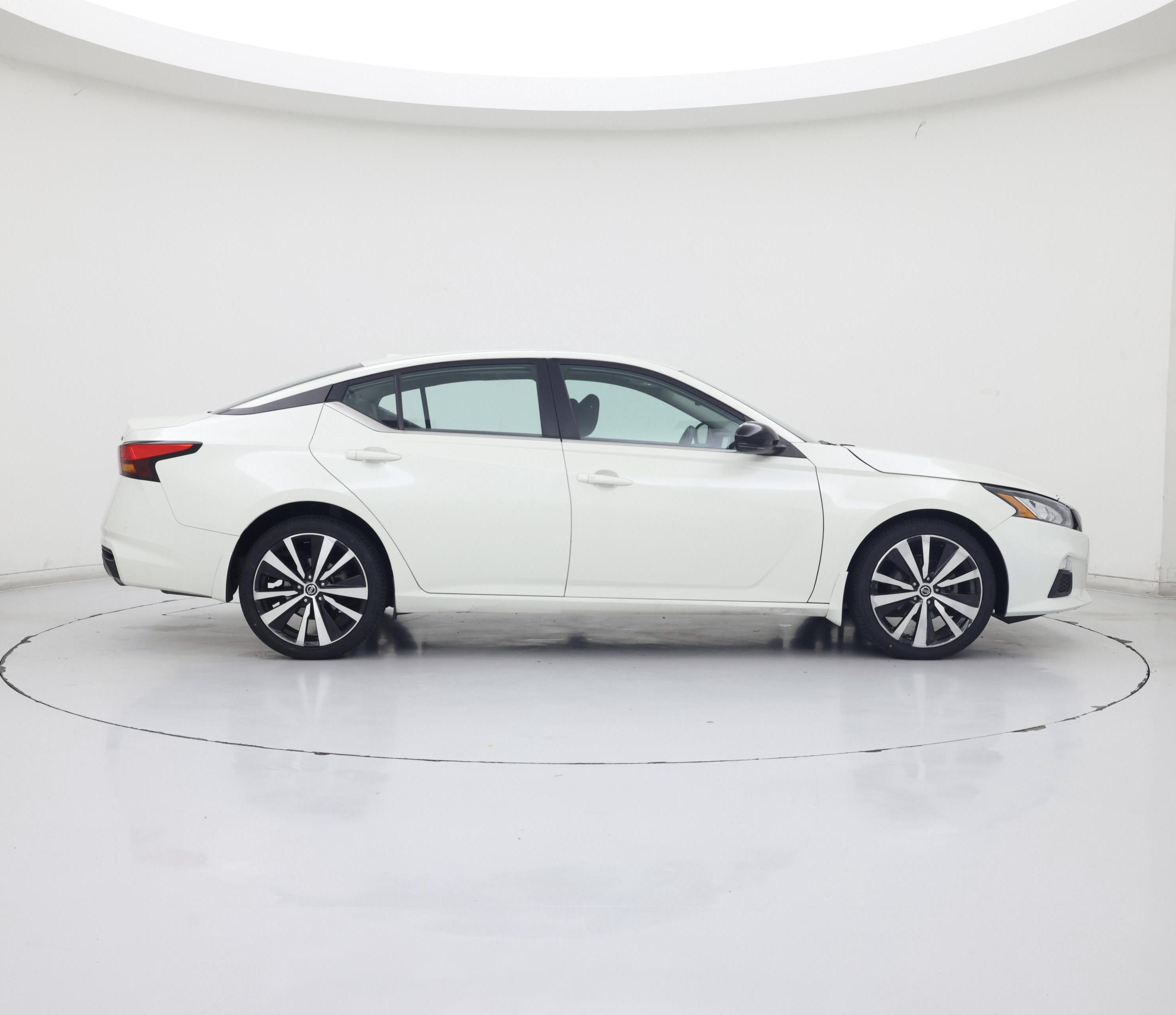 Thumbnail: 2020 Nissan Altima - 7