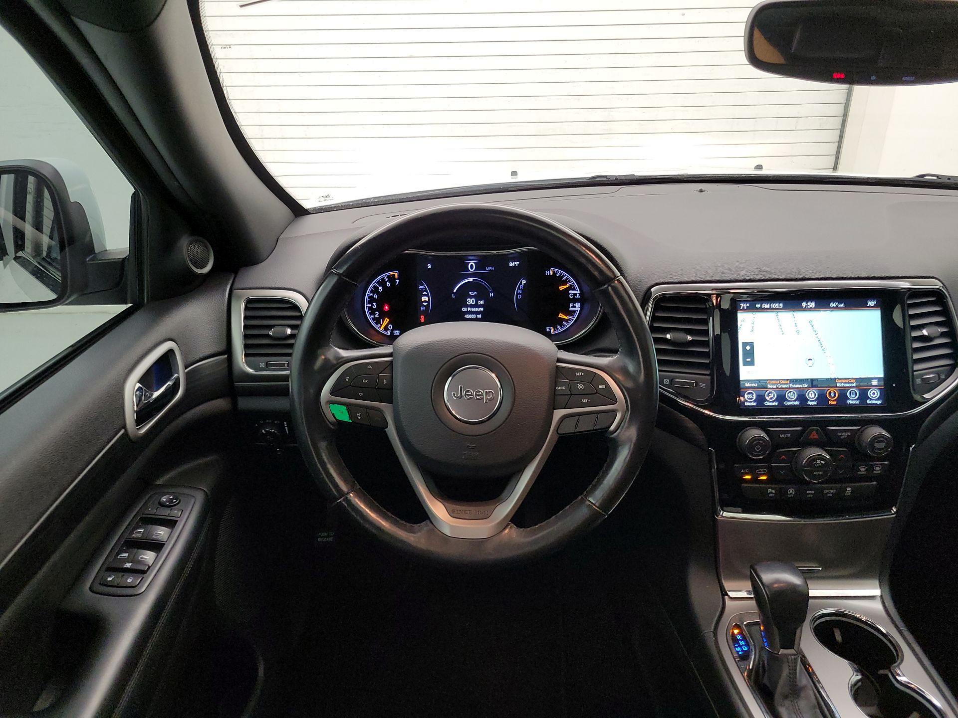 Thumbnail: 2020 Jeep Grand Cherokee - 10