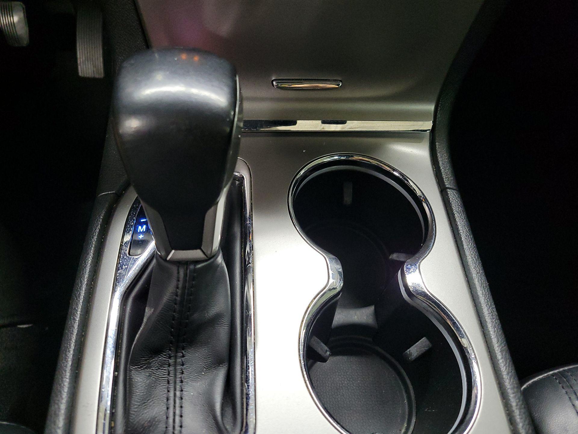 Thumbnail: 2020 Jeep Grand Cherokee - 18