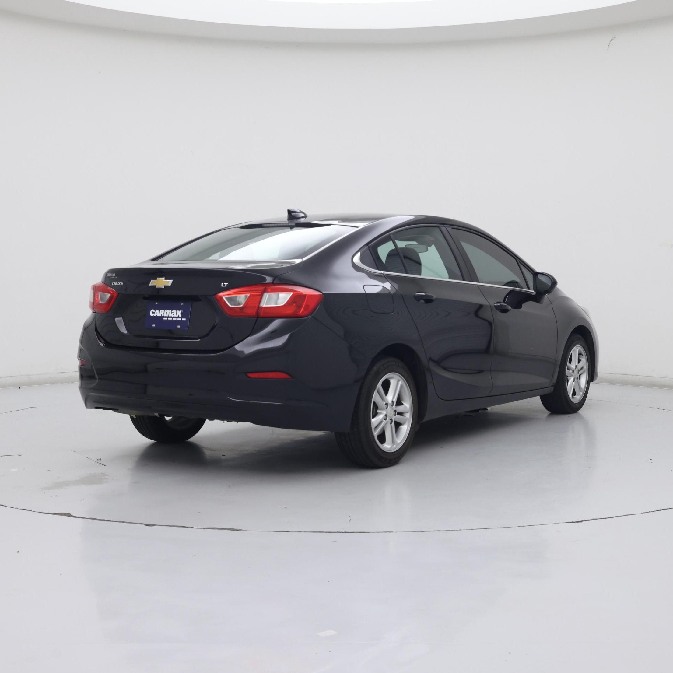 Thumbnail: 2017 Chevrolet Cruze - 8