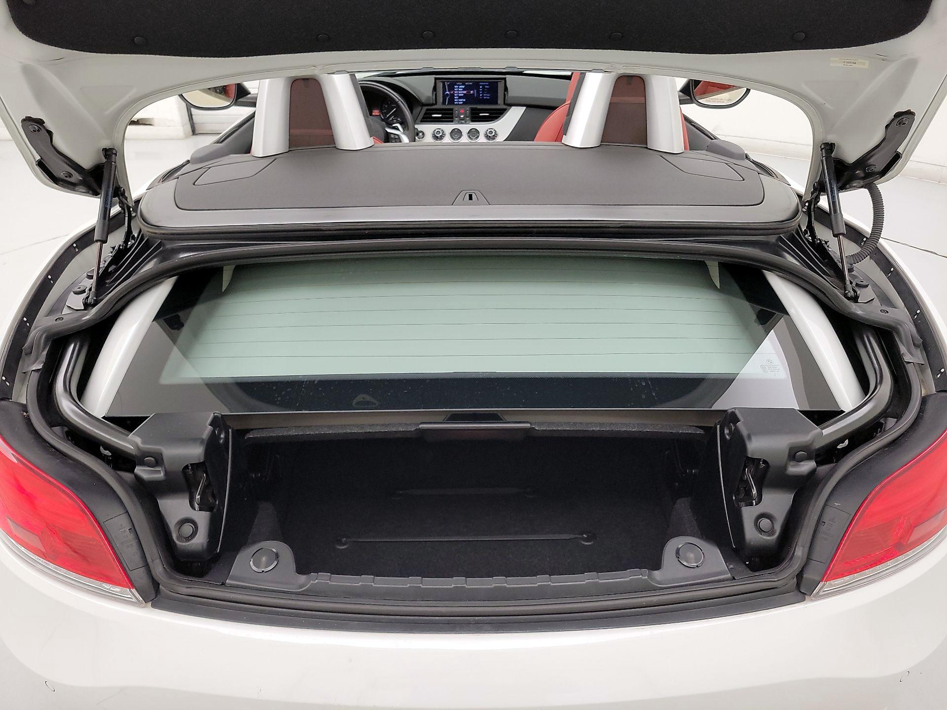 Thumbnail: 2014 BMW Z4 - 18