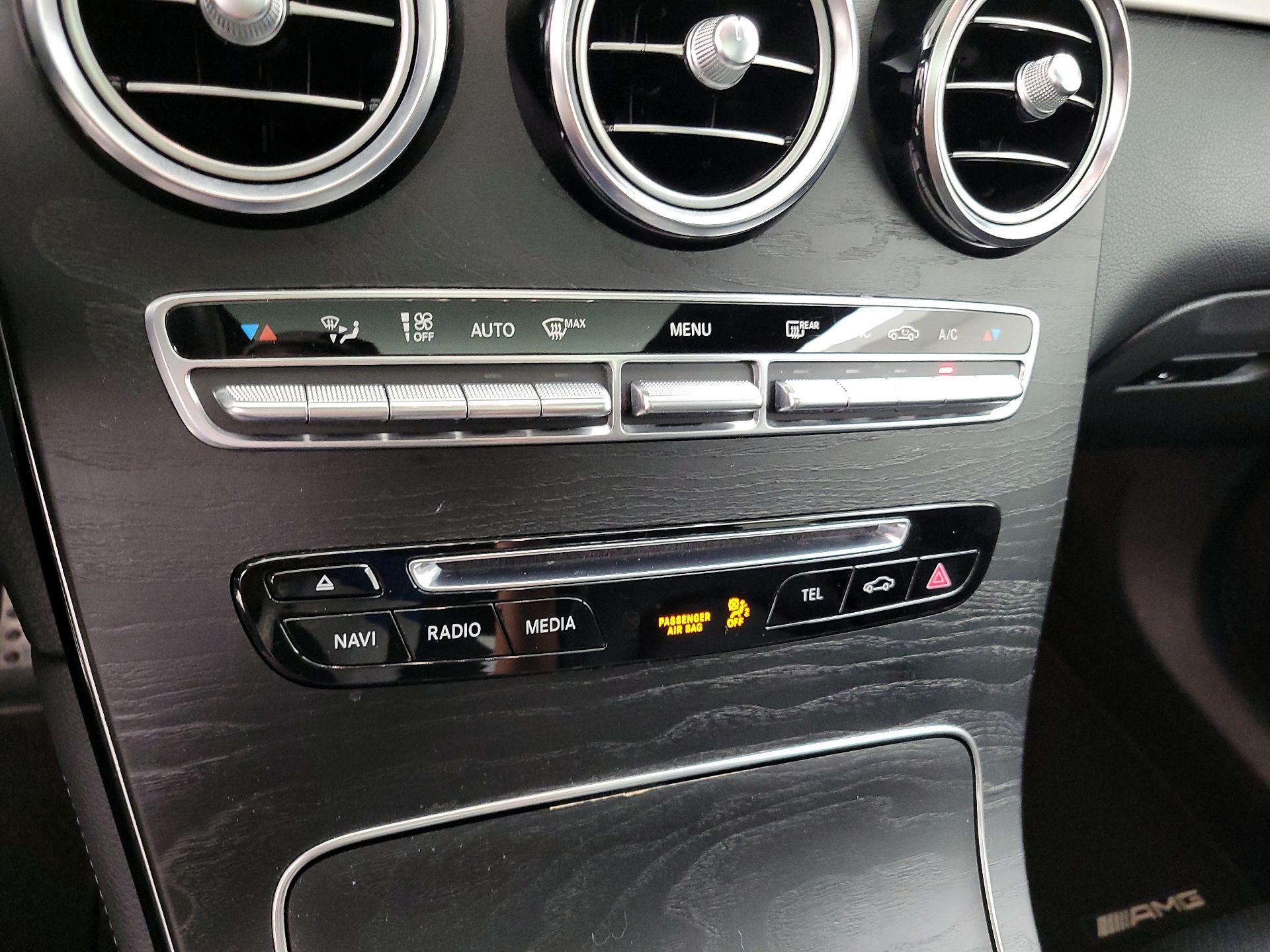 Thumbnail: 2019 Mercedes-Benz GLC - 16