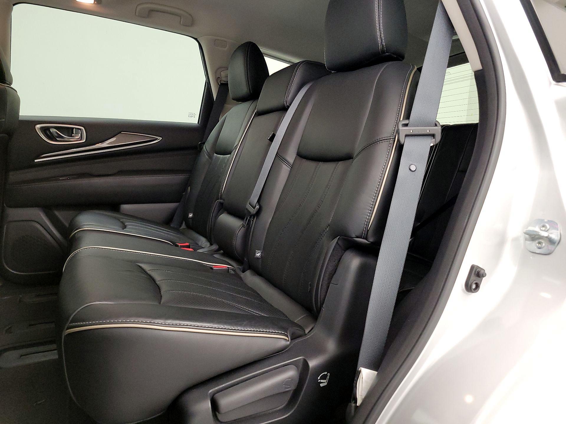 Thumbnail: 2017 INFINITI QX60 - 19