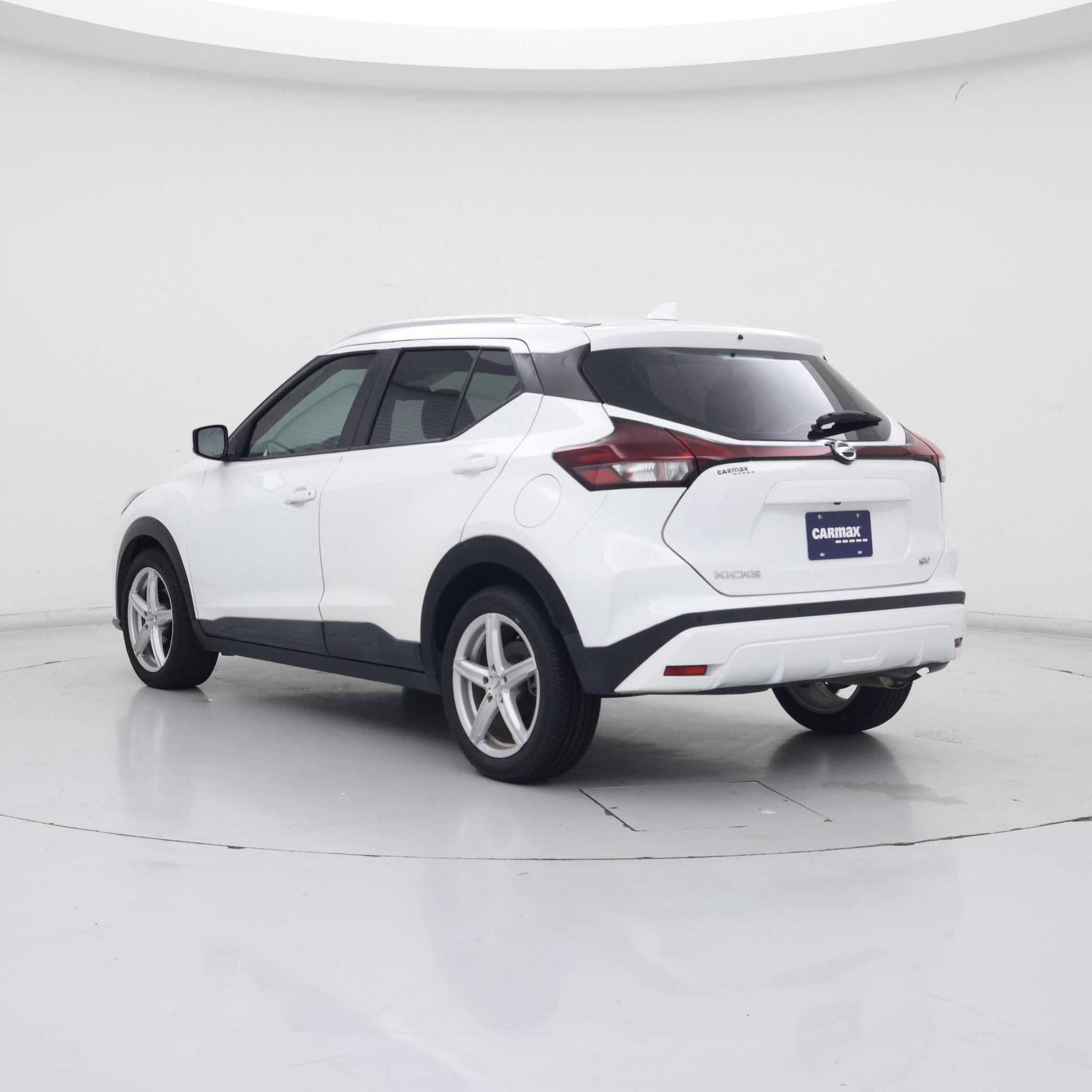 Thumbnail: 2021 Nissan Kicks - 2