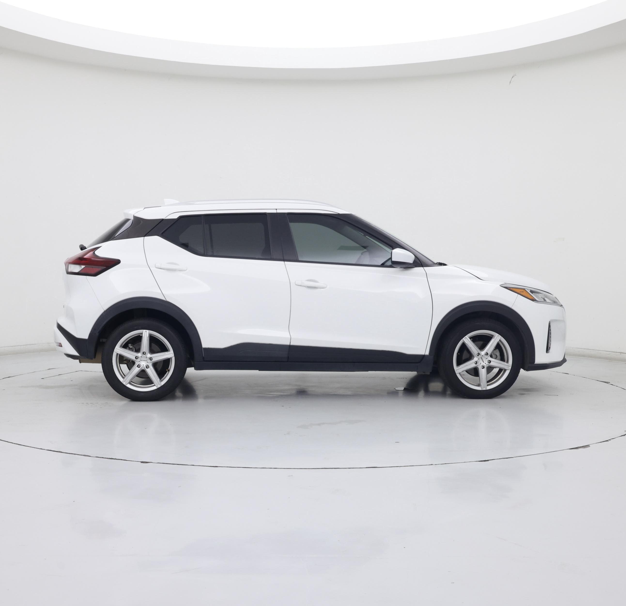 Thumbnail: 2021 Nissan Kicks - 7