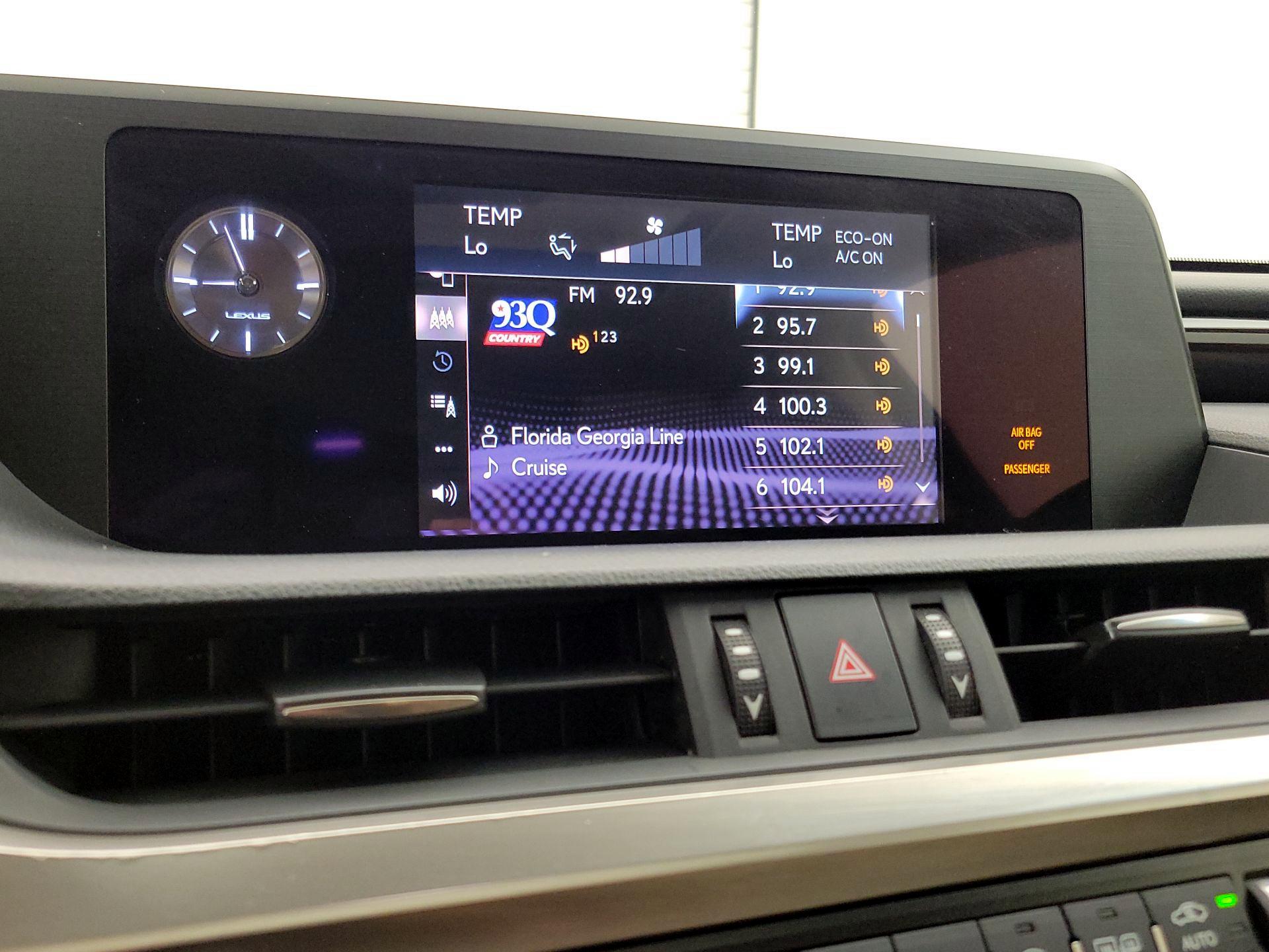 Thumbnail: 2019 Lexus ES - 15
