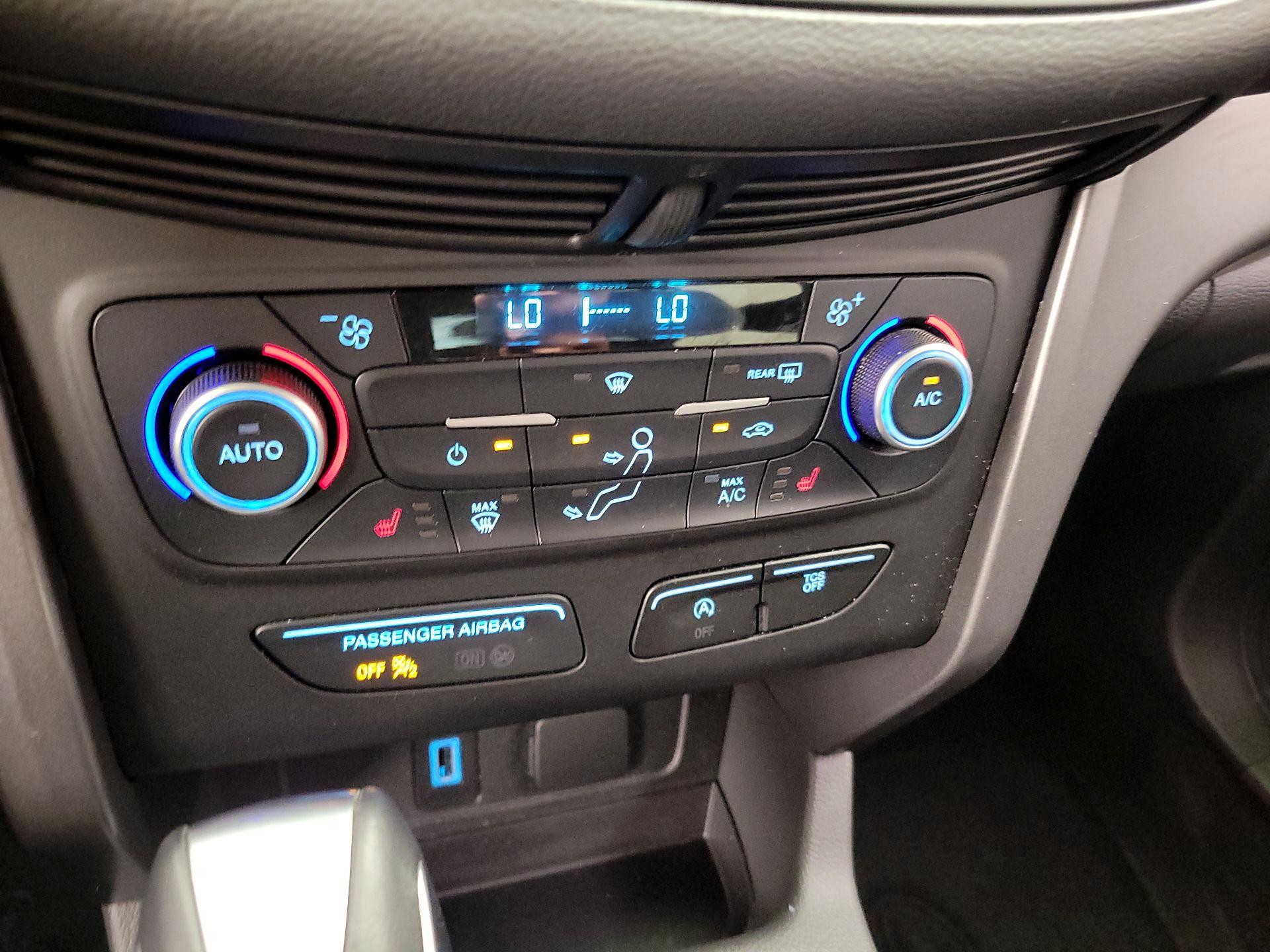 Thumbnail: 2018 Ford Escape - 17