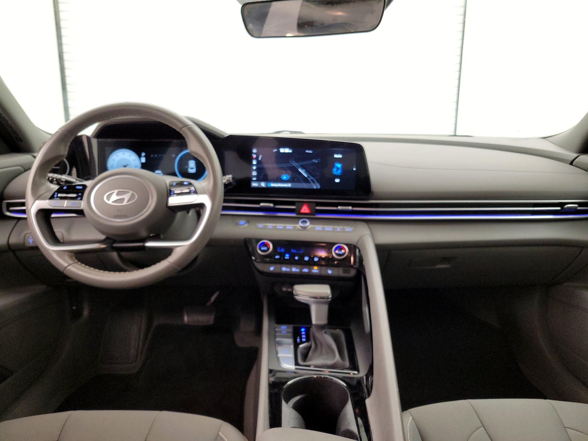 Thumbnail: 2024 Hyundai Elantra - 9