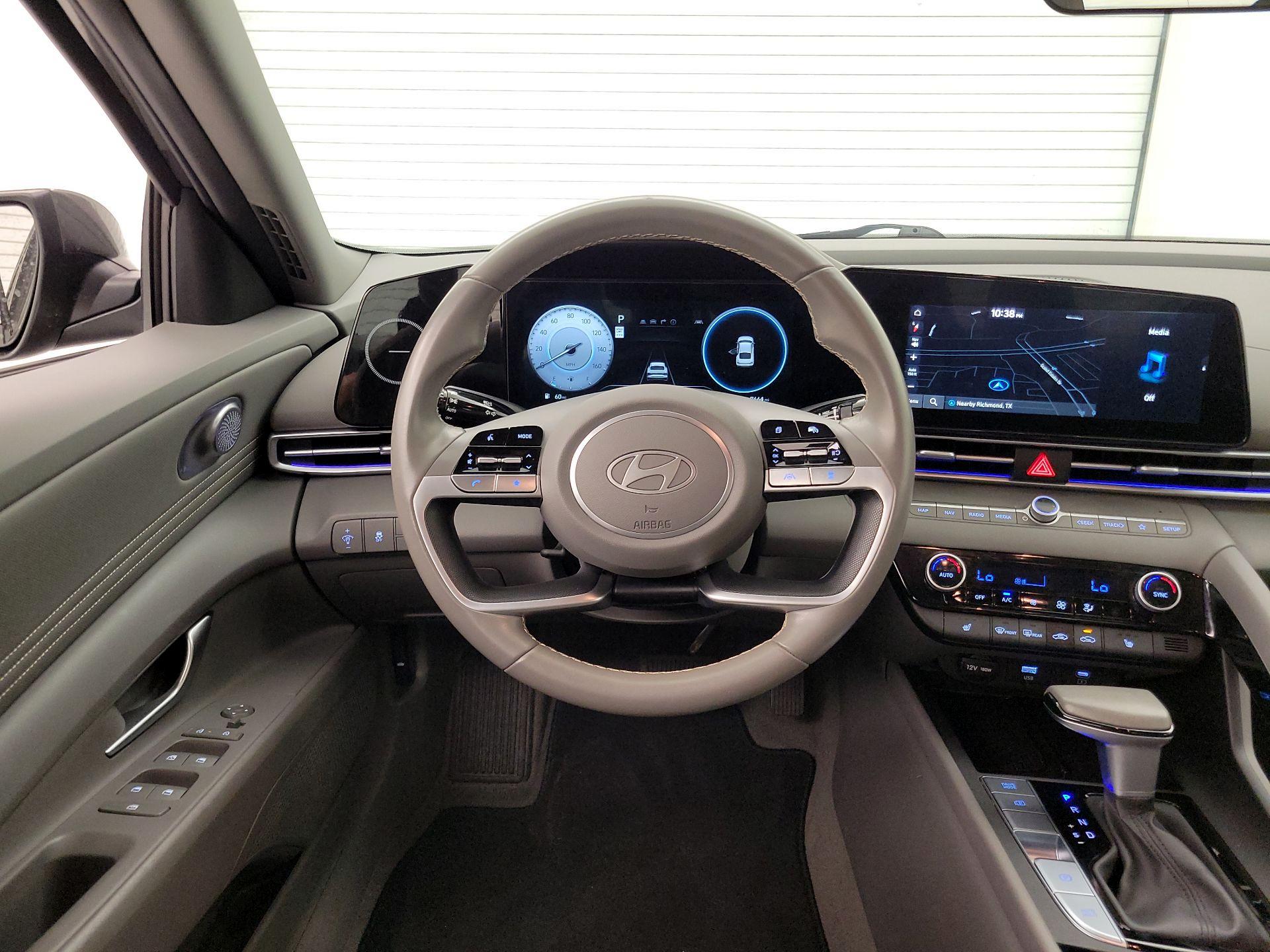 Thumbnail: 2024 Hyundai Elantra - 10