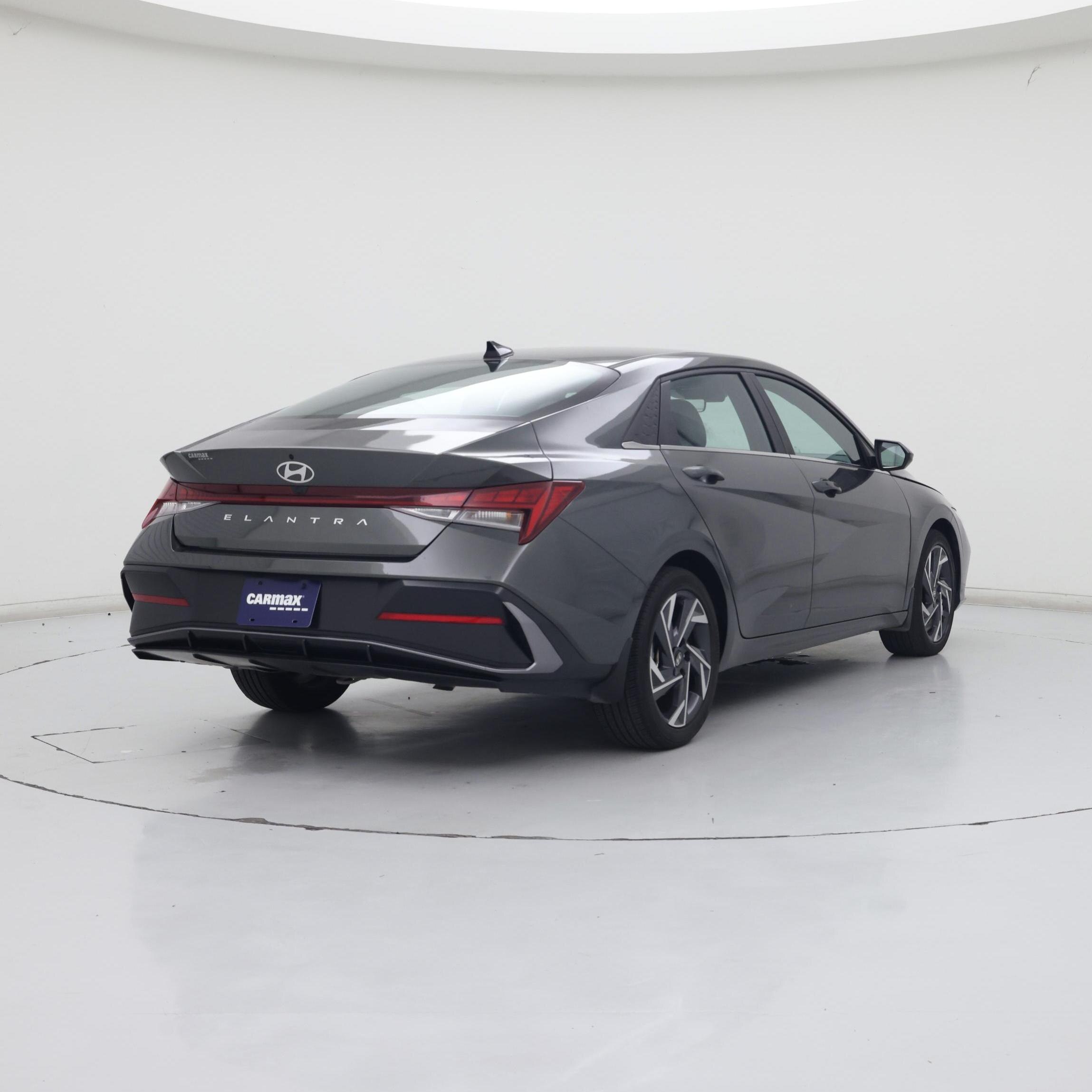 Thumbnail: 2024 Hyundai Elantra - 8