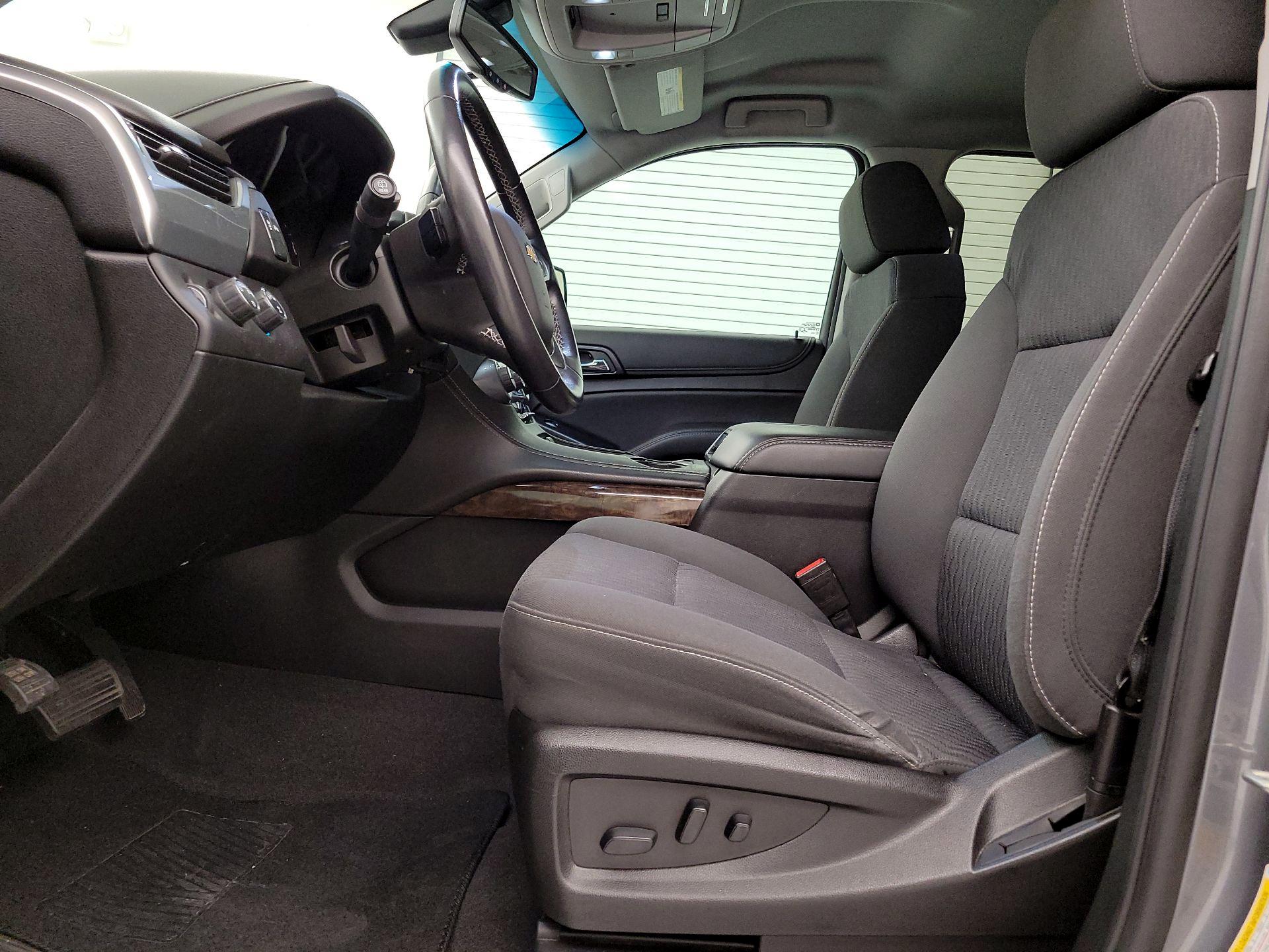 Thumbnail: 2020 Chevrolet Tahoe - 11