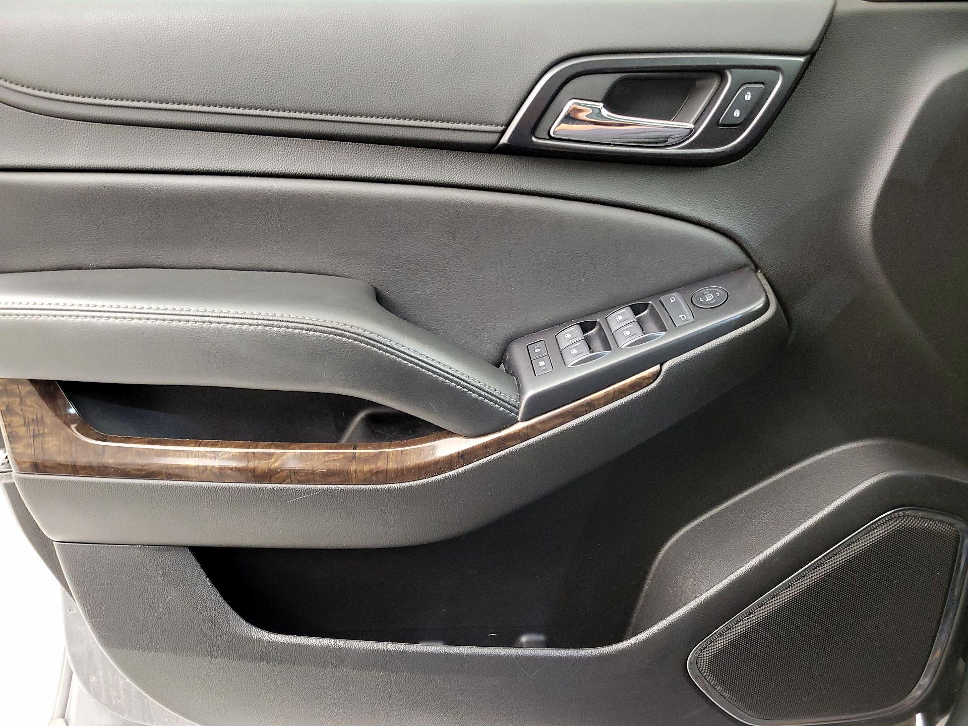 Thumbnail: 2020 Chevrolet Tahoe - 12