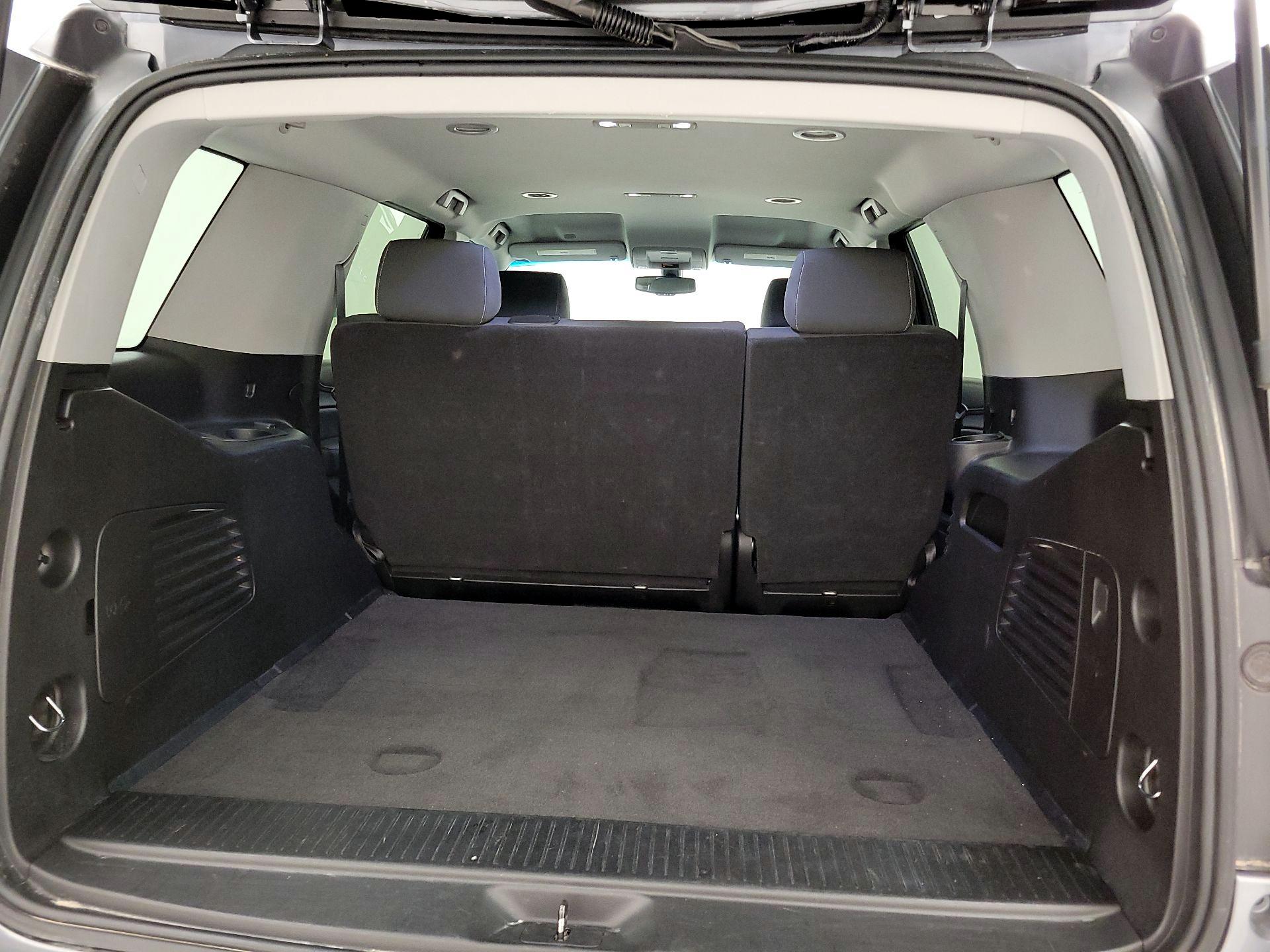 Thumbnail: 2020 Chevrolet Tahoe - 20