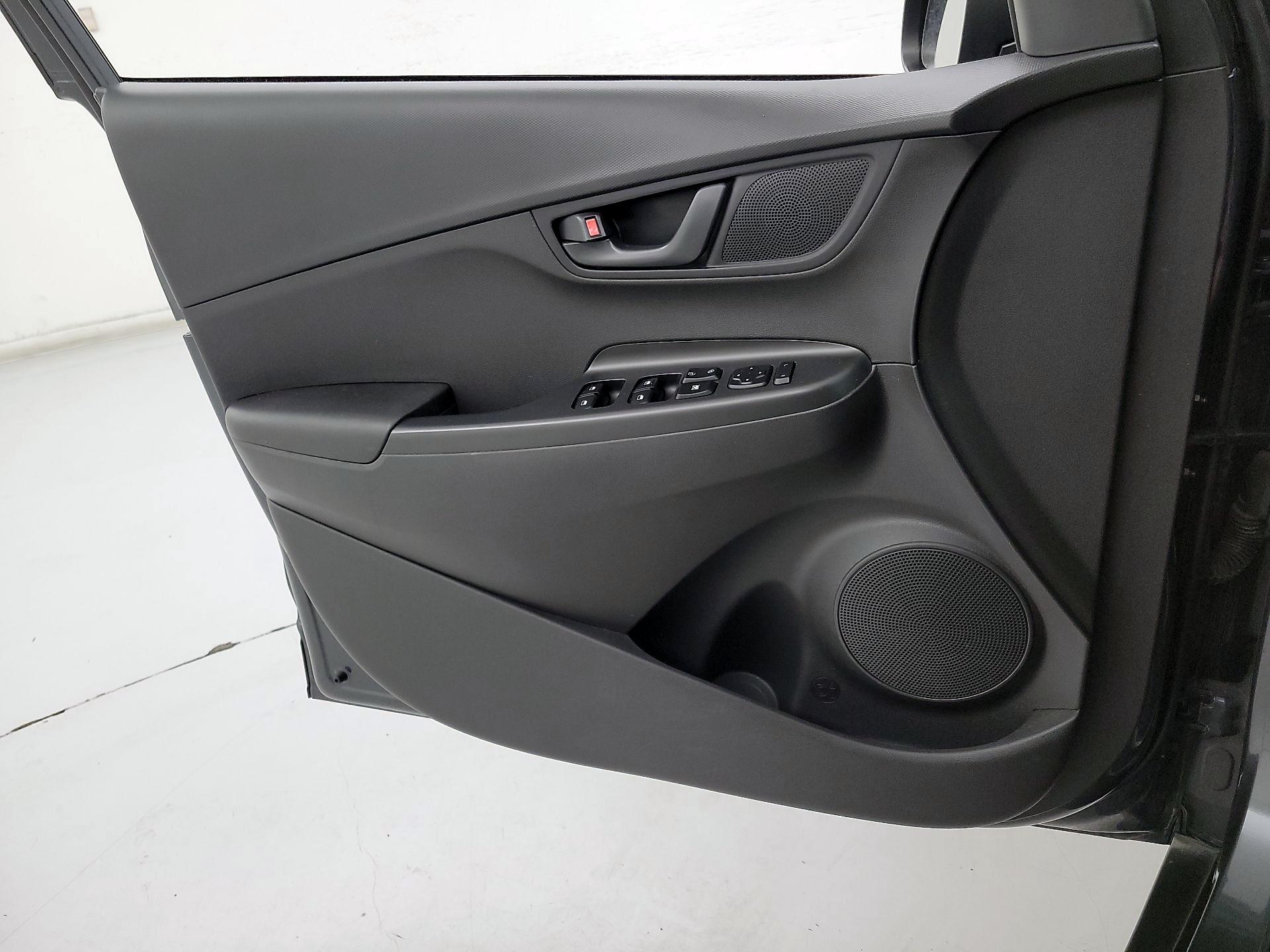 Thumbnail: 2022 Hyundai Kona - 12