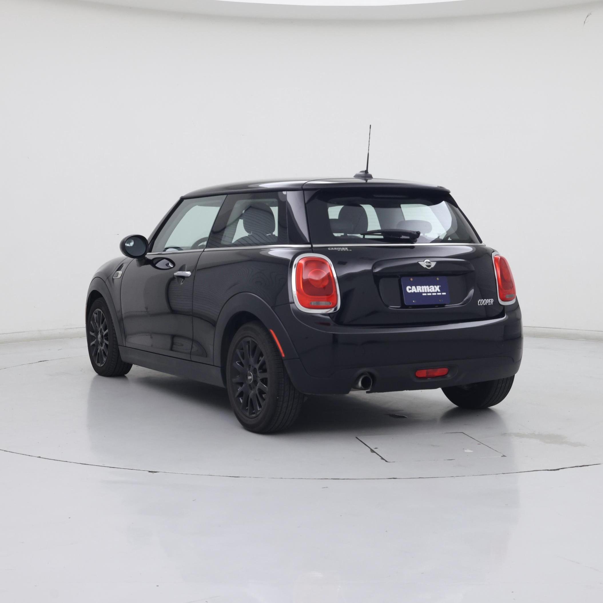 Thumbnail: 2017 MINI Cooper Hardtop - 2