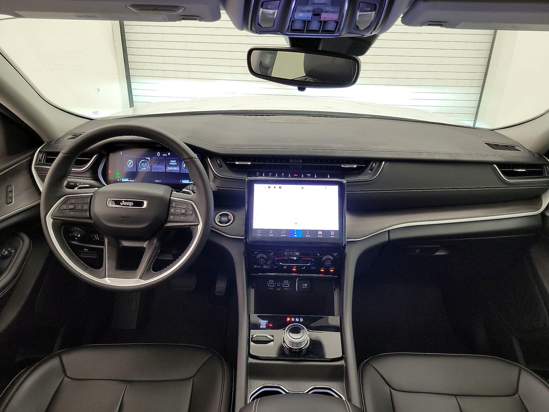 Thumbnail: 2024 Jeep Grand Cherokee - 9