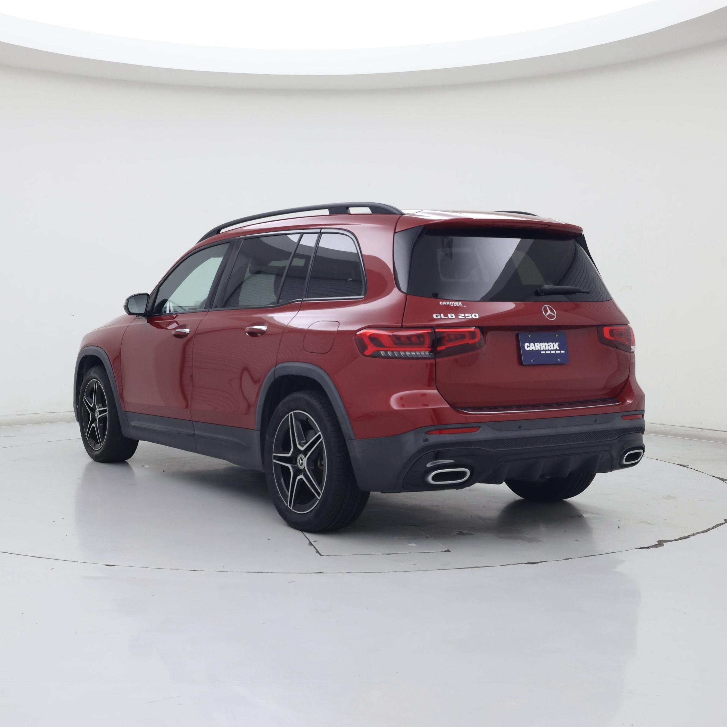 Thumbnail: 2022 Mercedes-Benz GLB - 2
