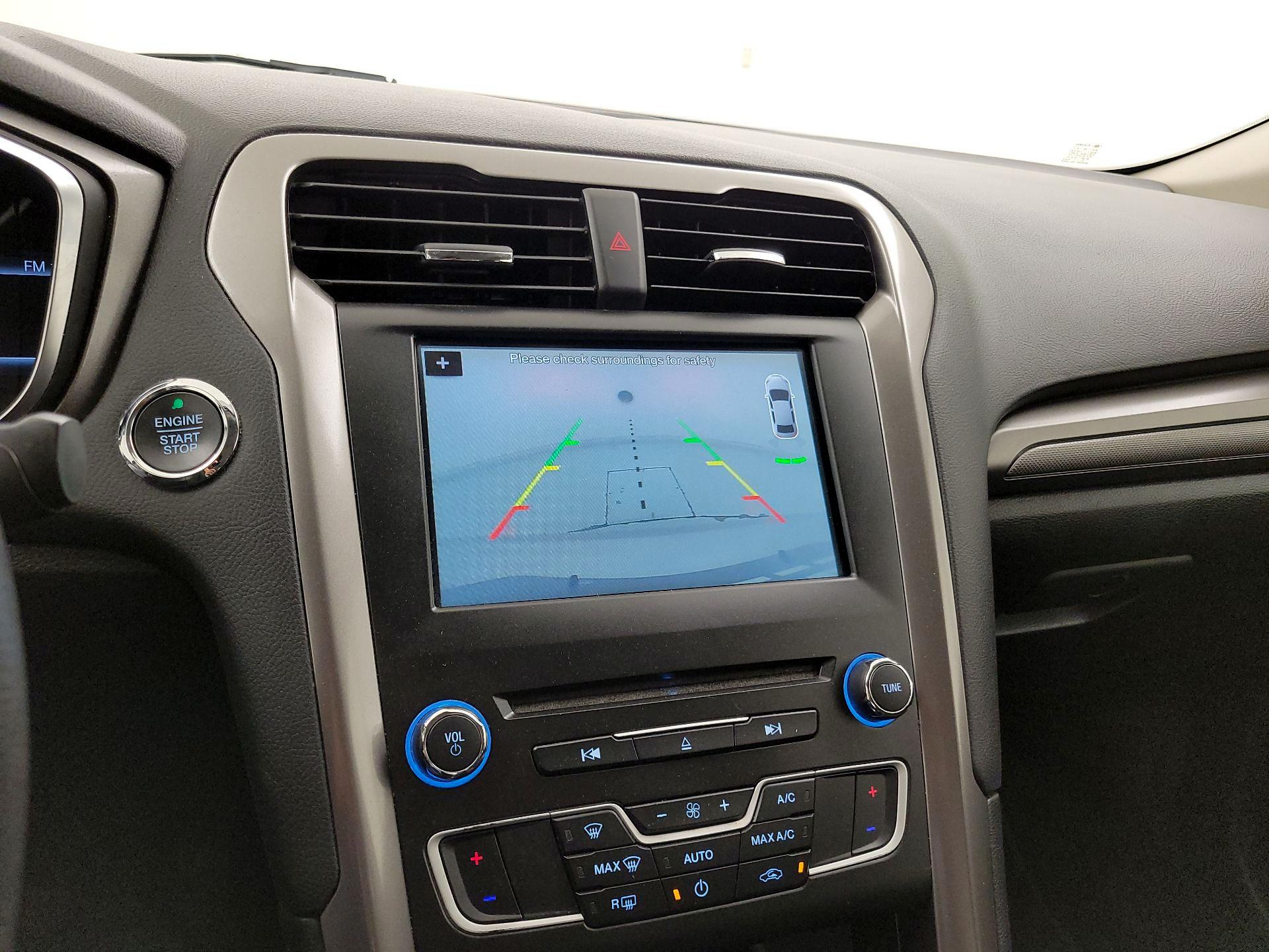 Thumbnail: 2018 Ford Fusion - 14