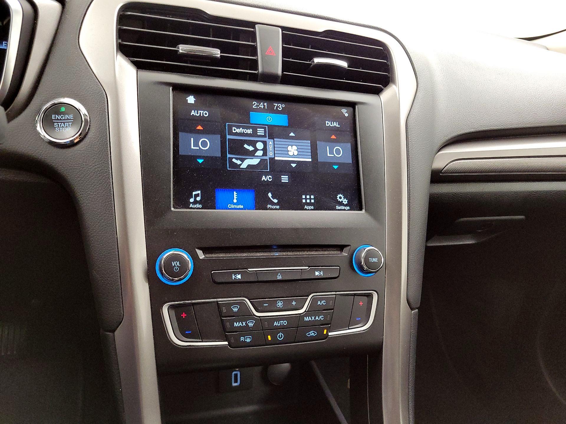 Thumbnail: 2018 Ford Fusion - 16