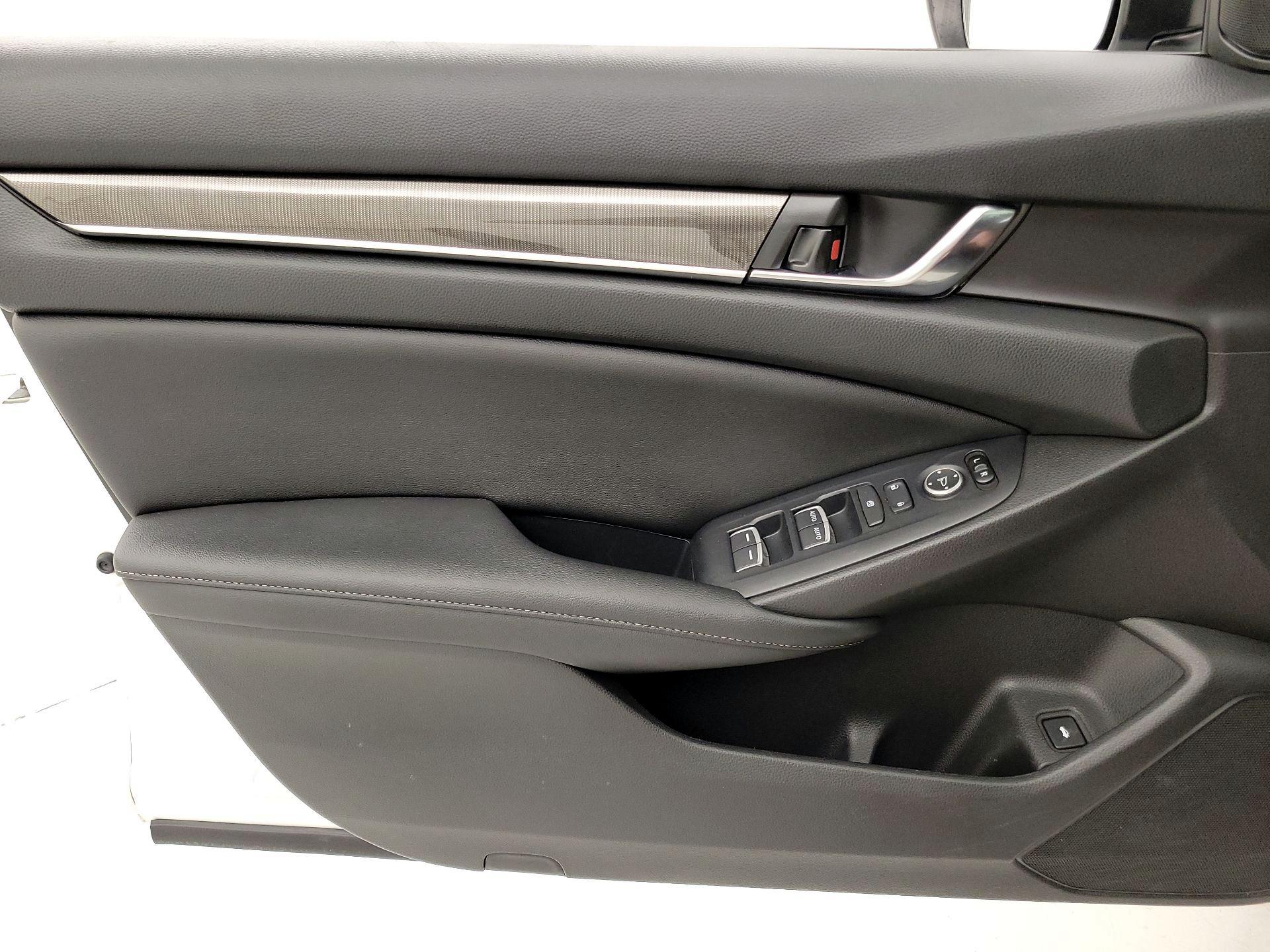 Thumbnail: 2020 Honda Accord - 12